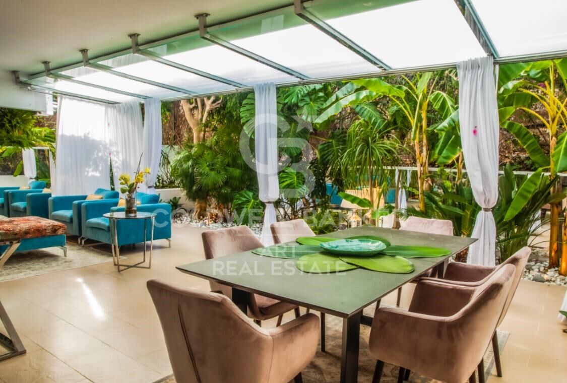 Elegant apartment with garden and terrace in Lomas del Marbella Club, Marbella Golden Mile