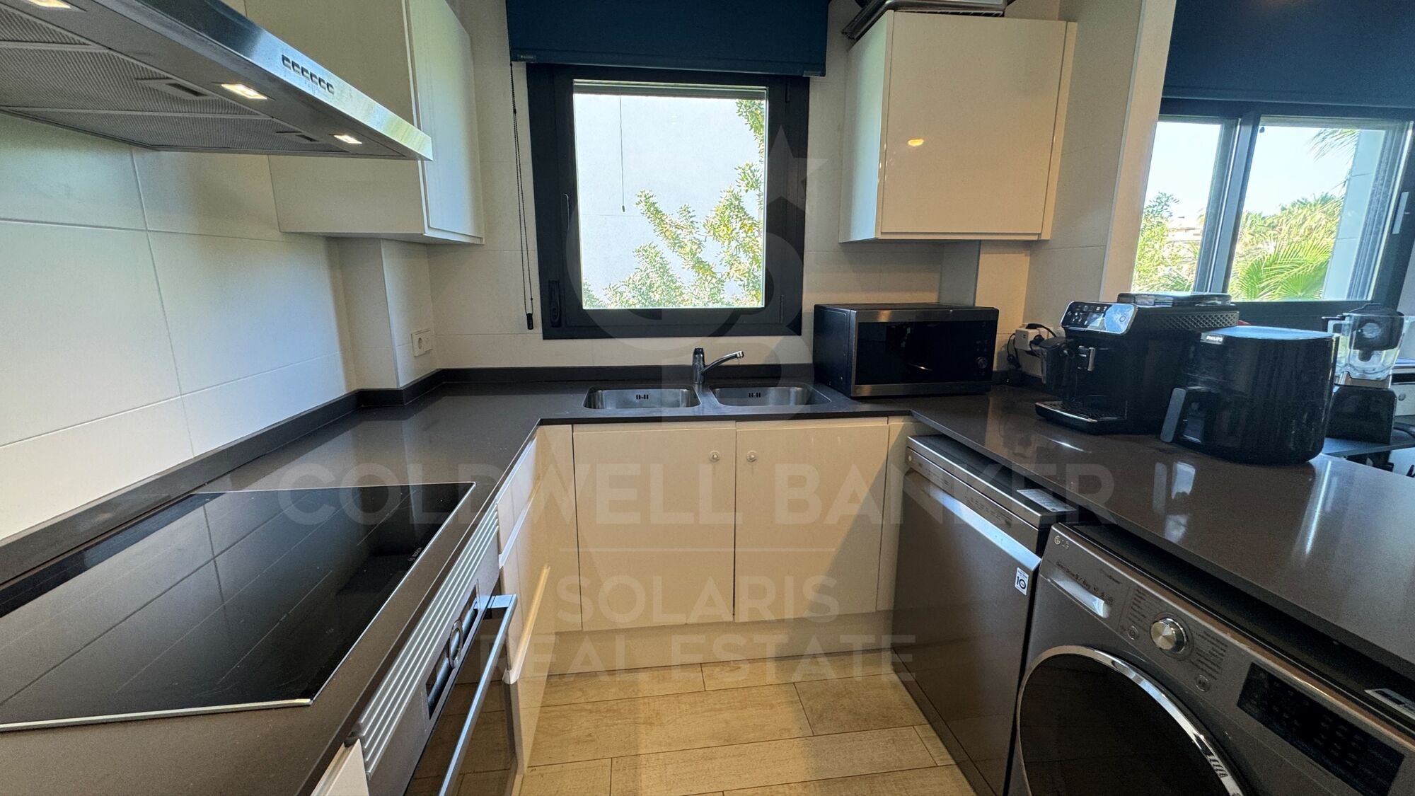 Apartment for sale in Jávea - Montañar I, just 75 meters from the sea with 3 bedrooms