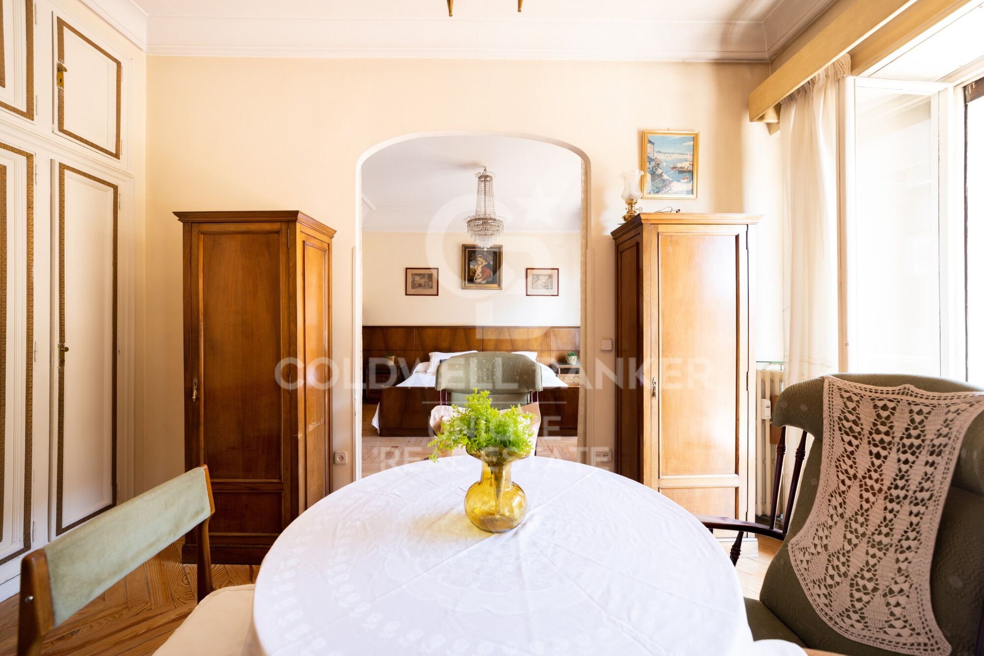 Außenwohnung mit 4 Schlafzimmern und Terrasse, renovierungsbedürftig, in Goya, Madrid