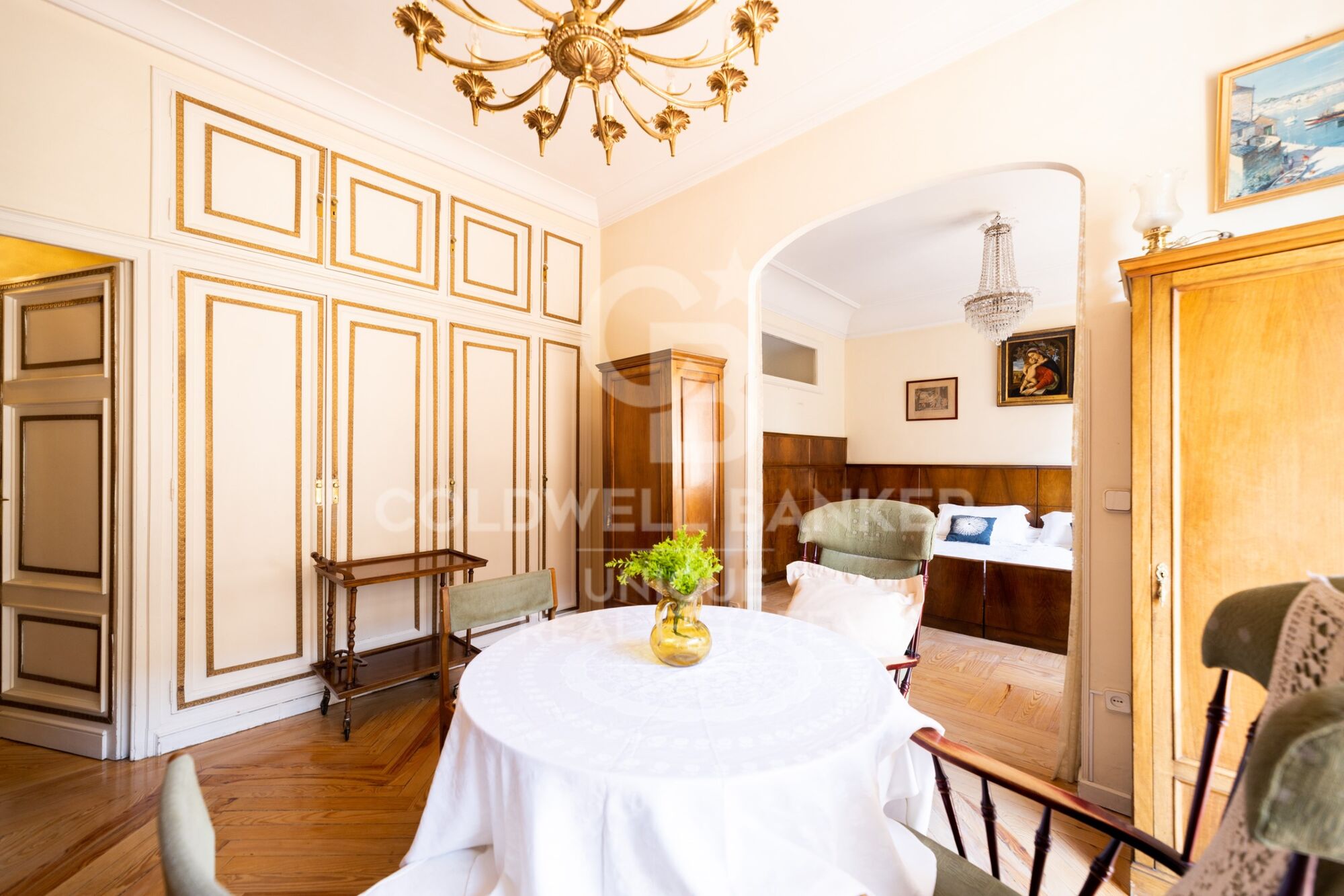 Außenwohnung mit 4 Schlafzimmern und Terrasse, renovierungsbedürftig, in Goya, Madrid