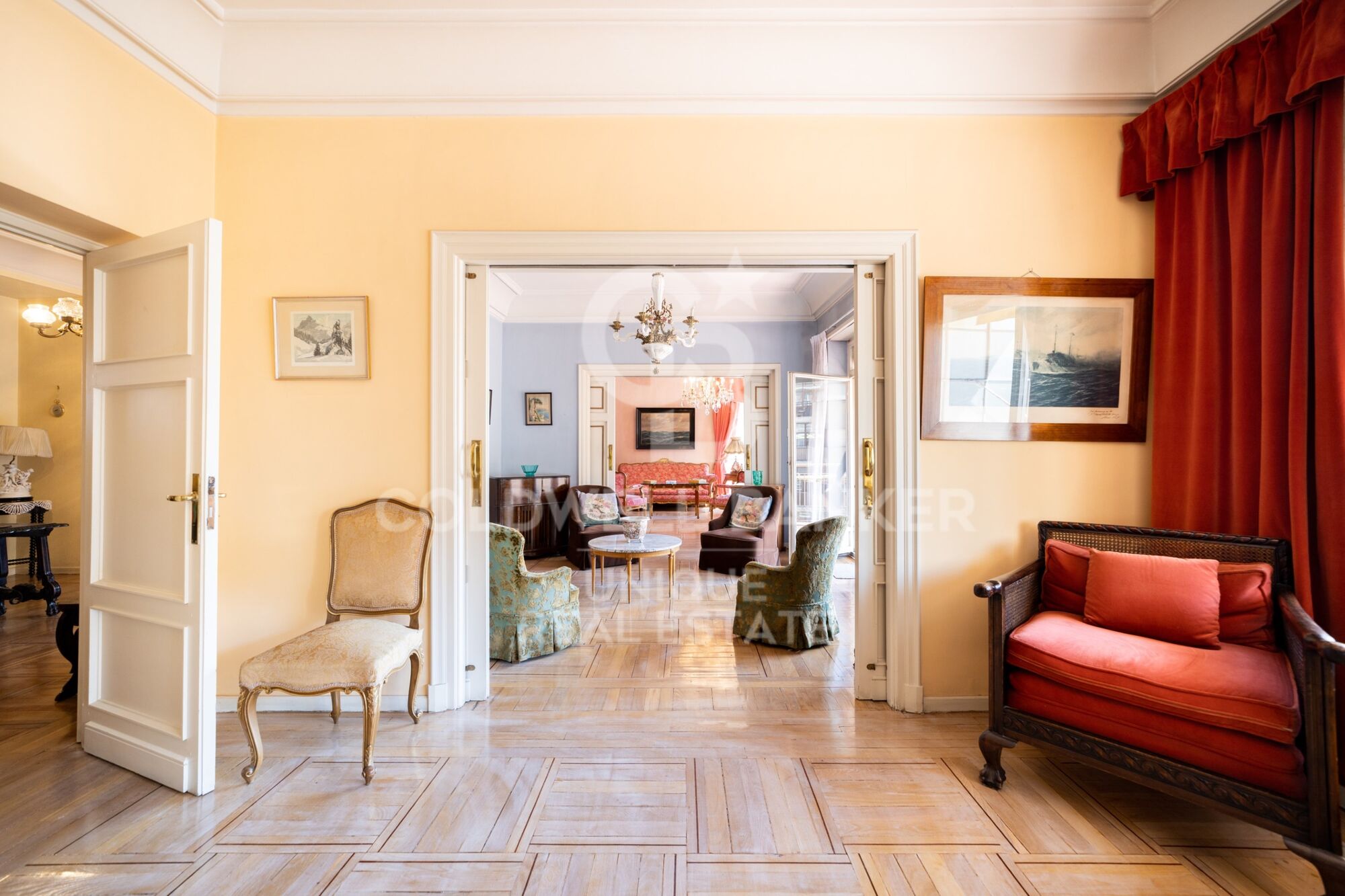 Außenwohnung mit 4 Schlafzimmern und Terrasse, renovierungsbedürftig, in Goya, Madrid