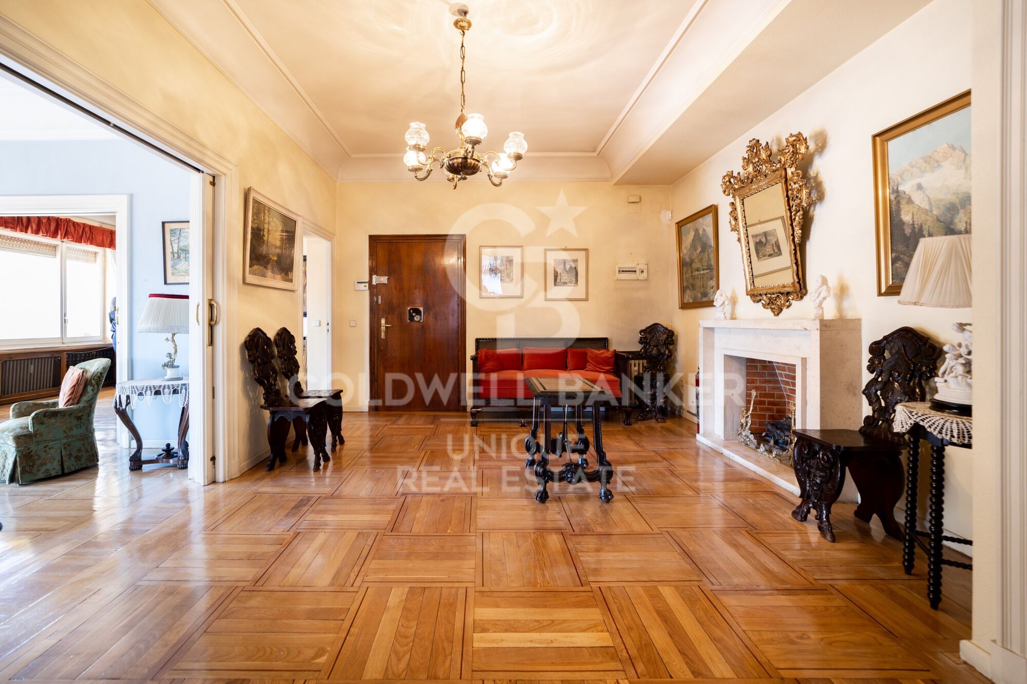 Außenwohnung mit 4 Schlafzimmern und Terrasse, renovierungsbedürftig, in Goya, Madrid