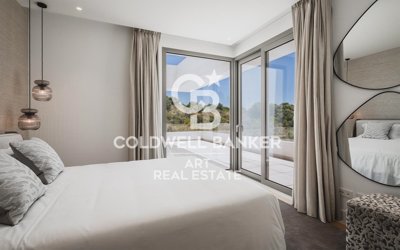 Collection élégante de 9 villas de luxe sur la Nouvelle Mille d'Or, Estepona