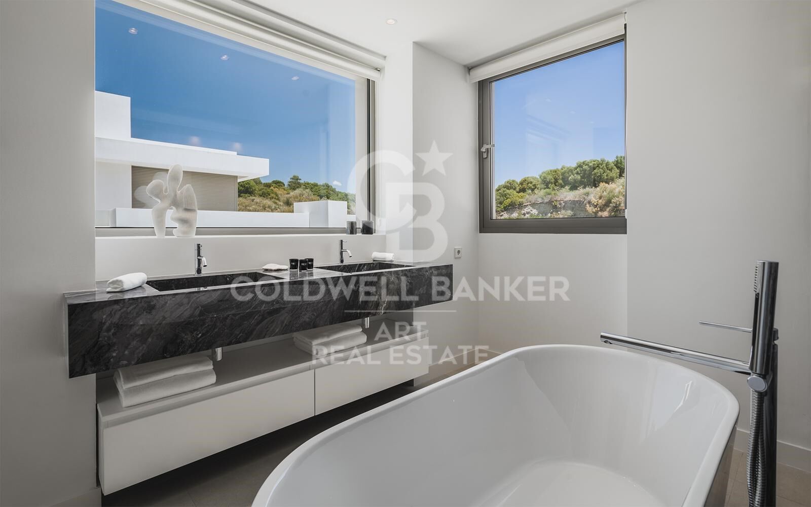 Collection élégante de 9 villas de luxe sur la Nouvelle Mille d'Or, Estepona