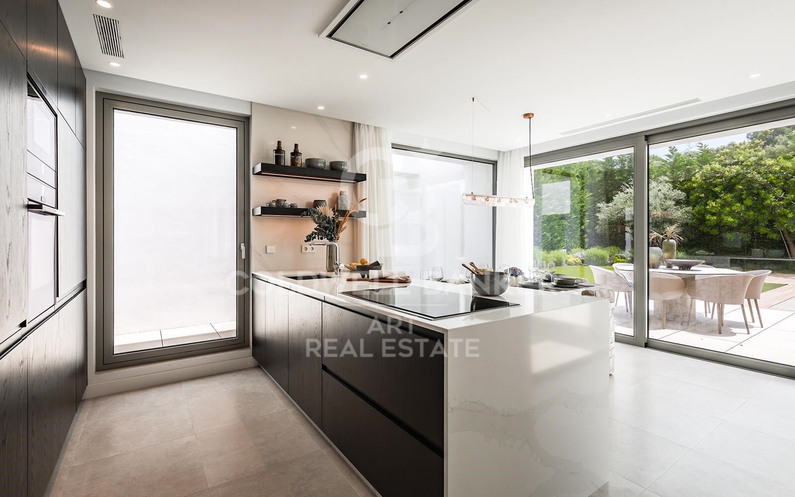 Collection élégante de 9 villas de luxe sur la Nouvelle Mille d'Or, Estepona