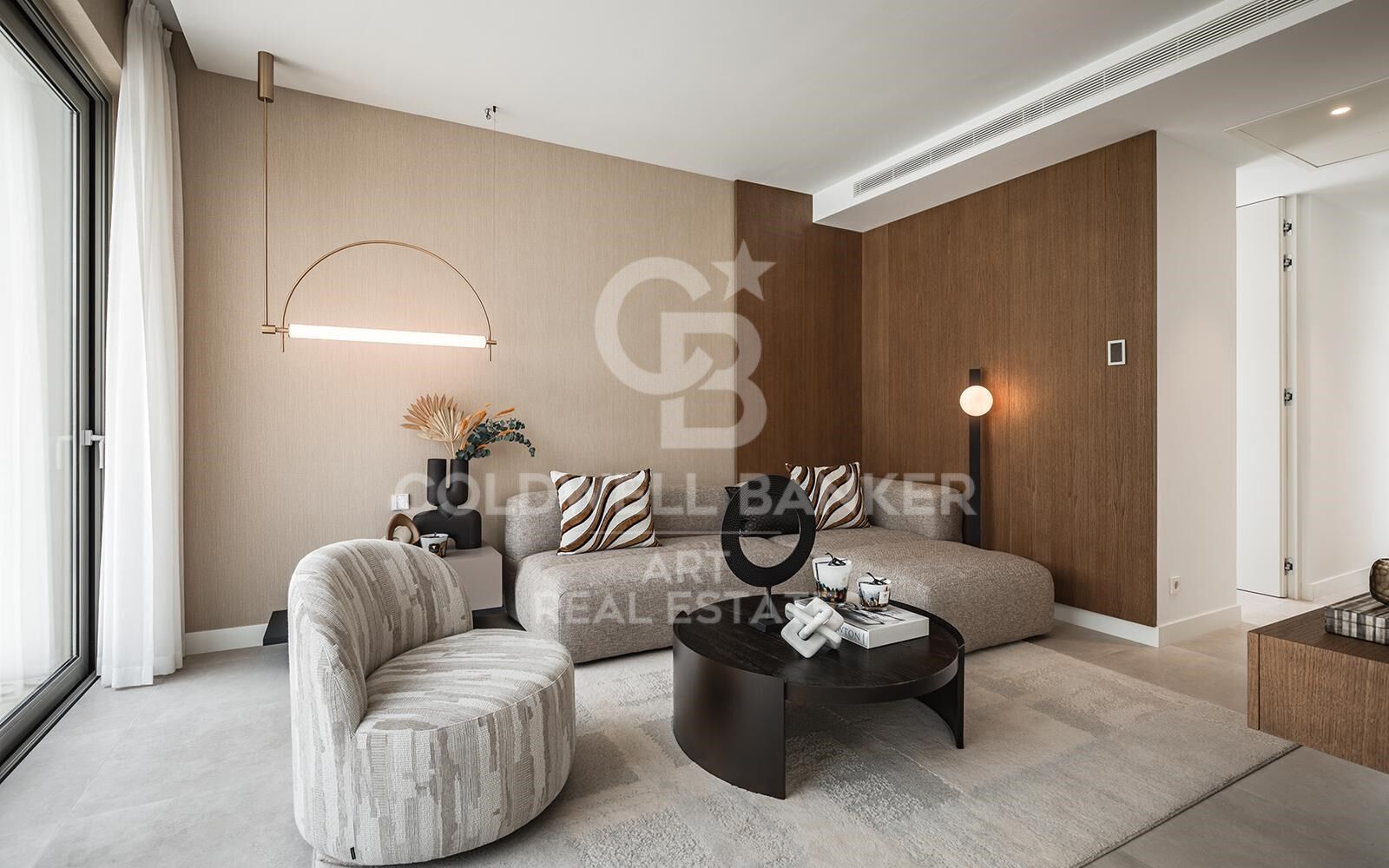 Elegant collection of 9 modern luxury villas on the New Golden Mile, Estepona