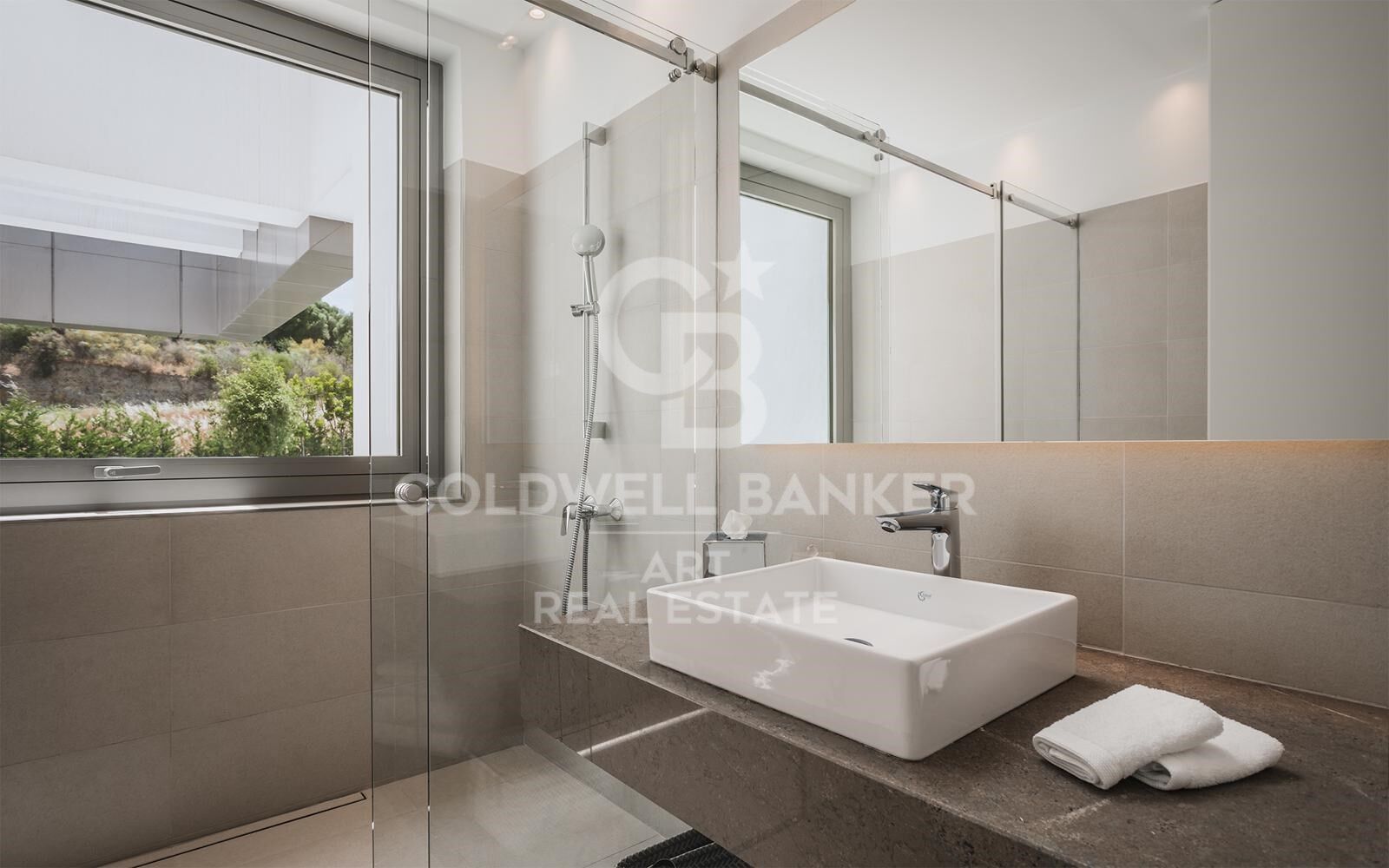 Collection élégante de 9 villas de luxe sur la Nouvelle Mille d'Or, Estepona