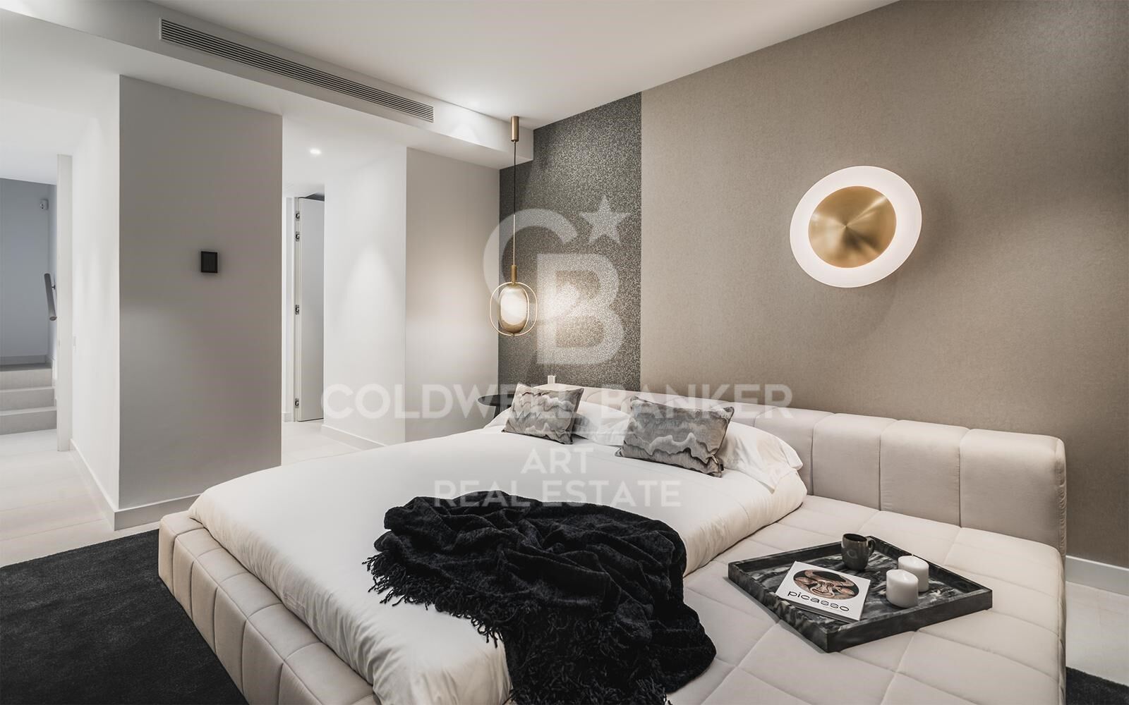 Elegant collection of 9 modern luxury villas on the New Golden Mile, Estepona