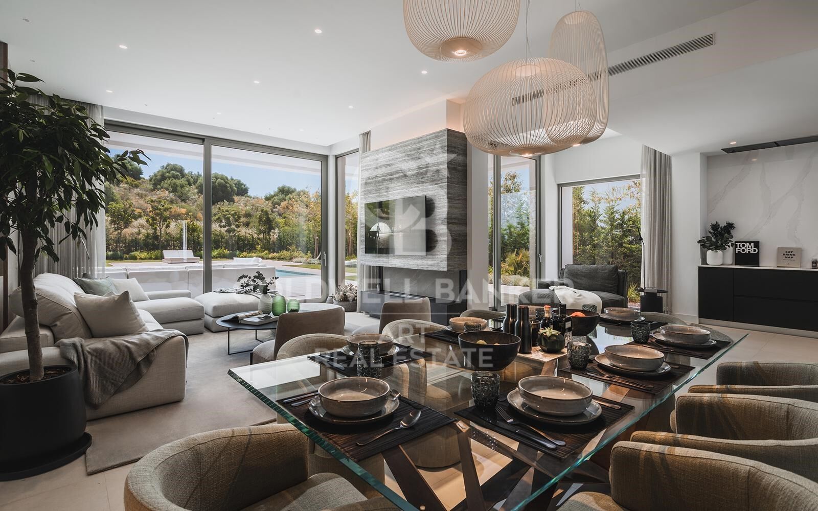 Elegant collection of 9 modern luxury villas on the New Golden Mile, Estepona