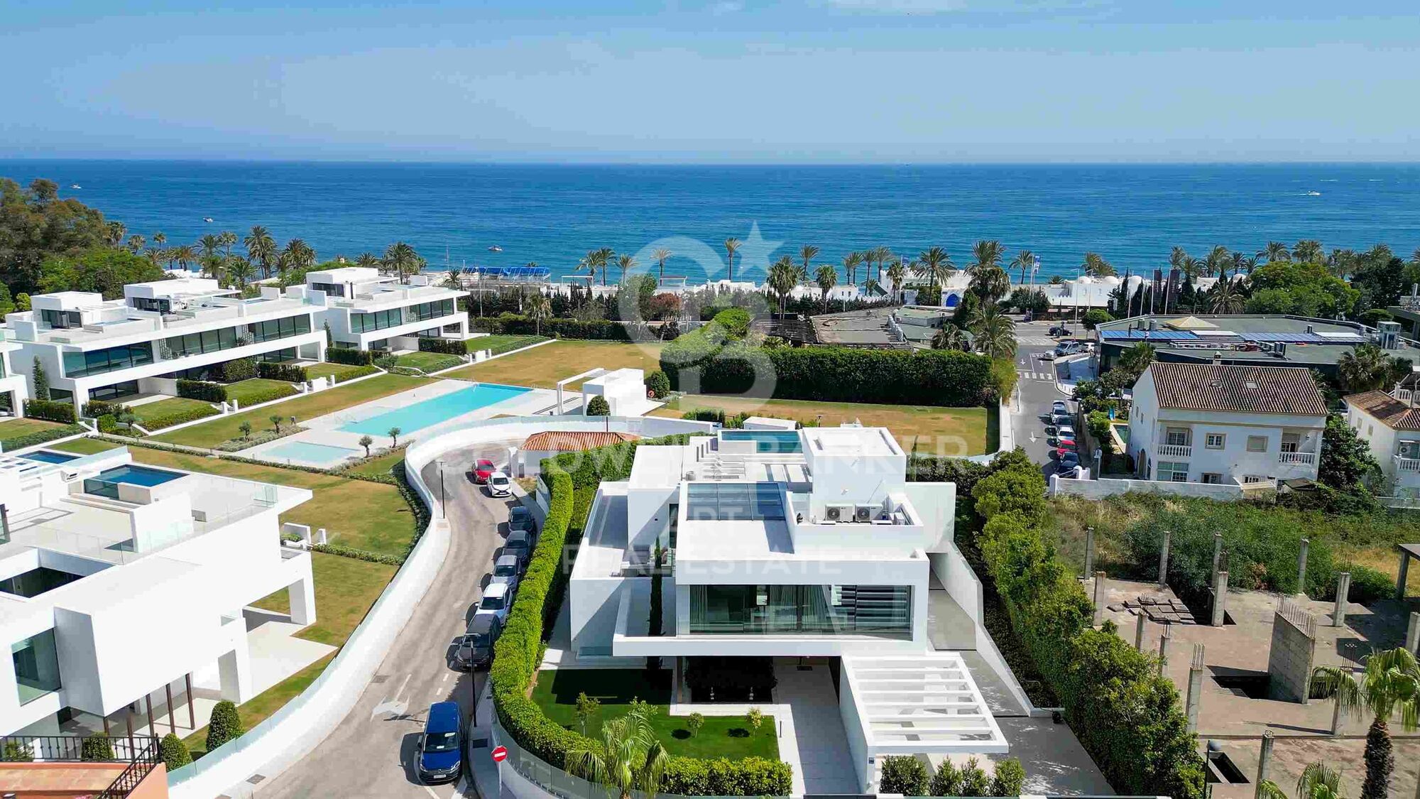 Villa mediterránea moderna en el corazón de la Milla de Oro de Marbella