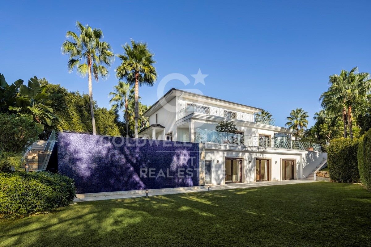 Elegant luxury villa in Nueva Andalucía, Marbella