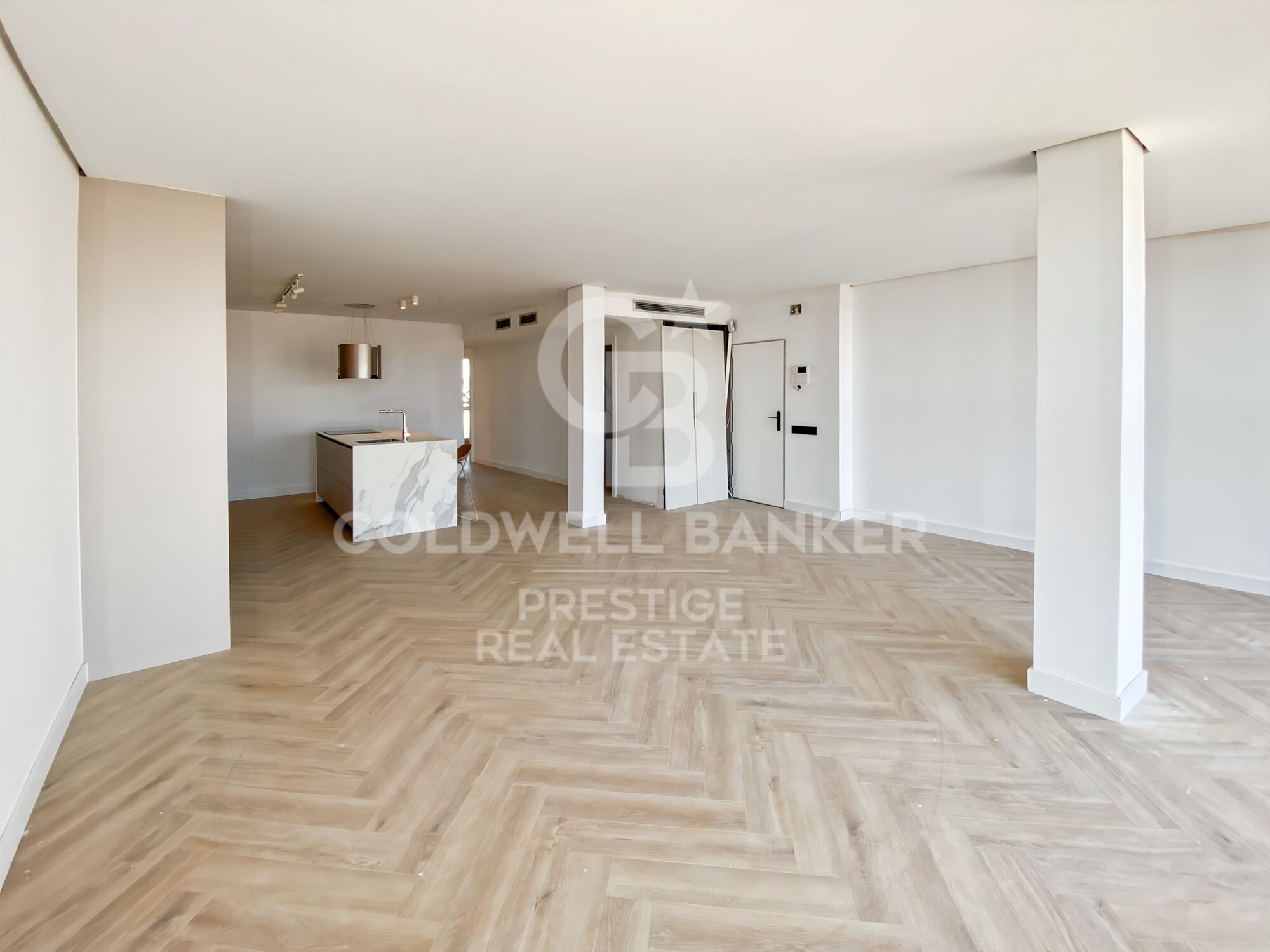 Brand new apartment with panoramic views over Barcelona