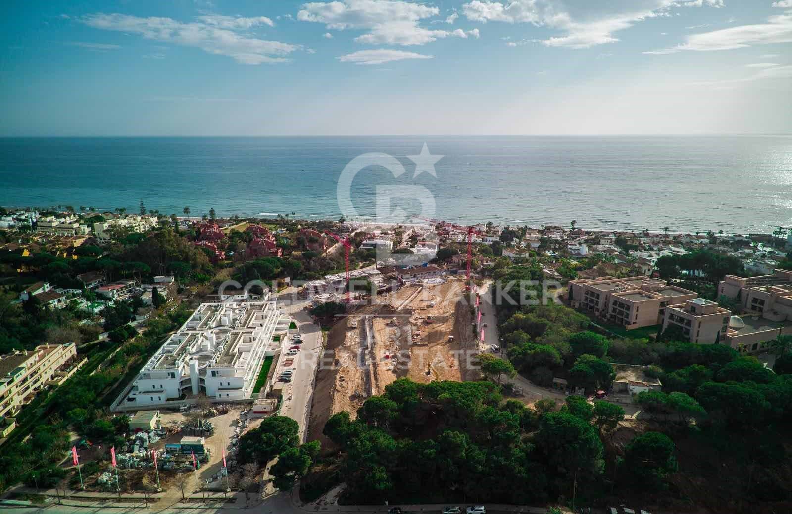 Schöne Luxusvillen nur wenige Meter vom Meer entfernt in Marbella