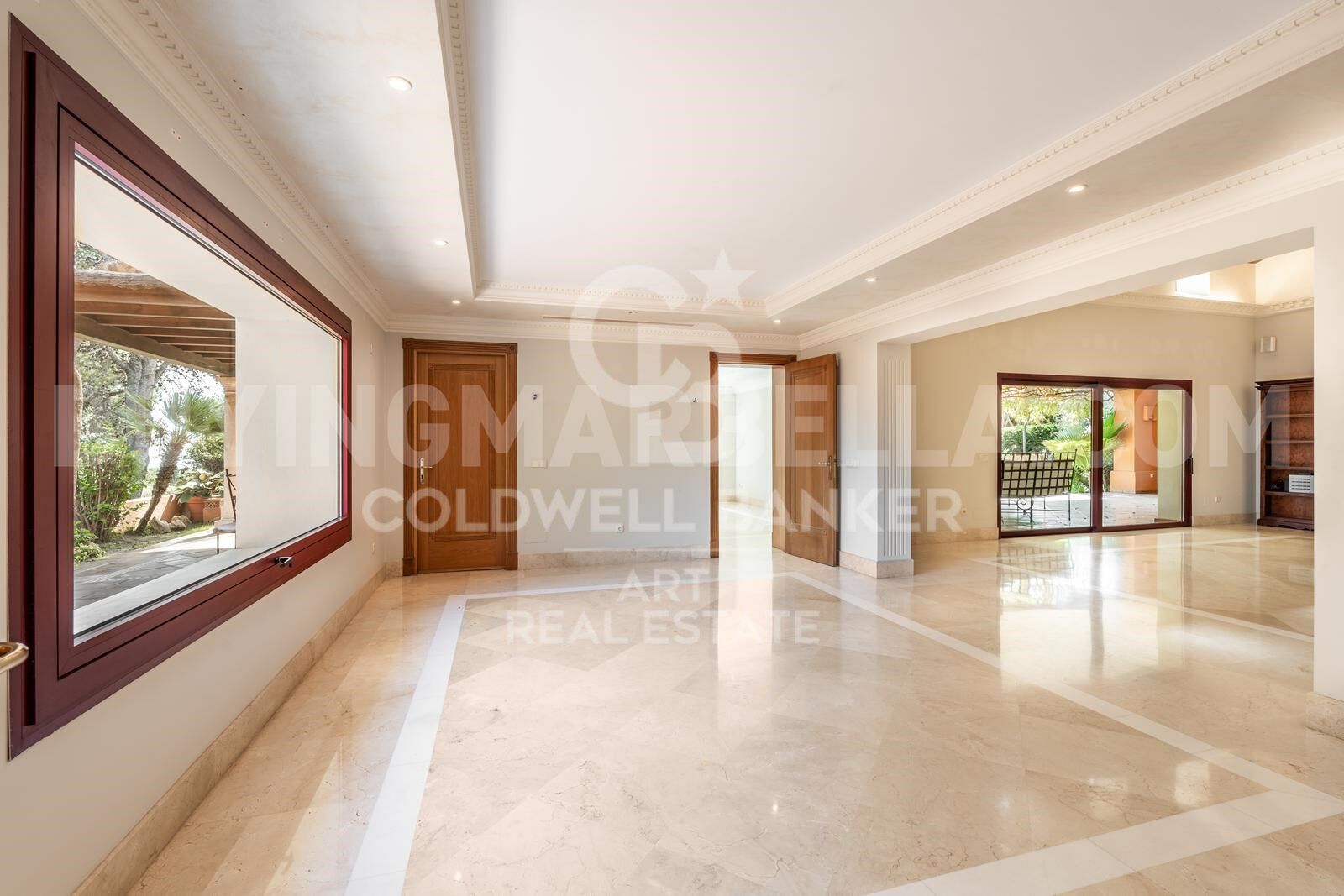 Elegant Andalusian villa on Marbella's Golden Mile