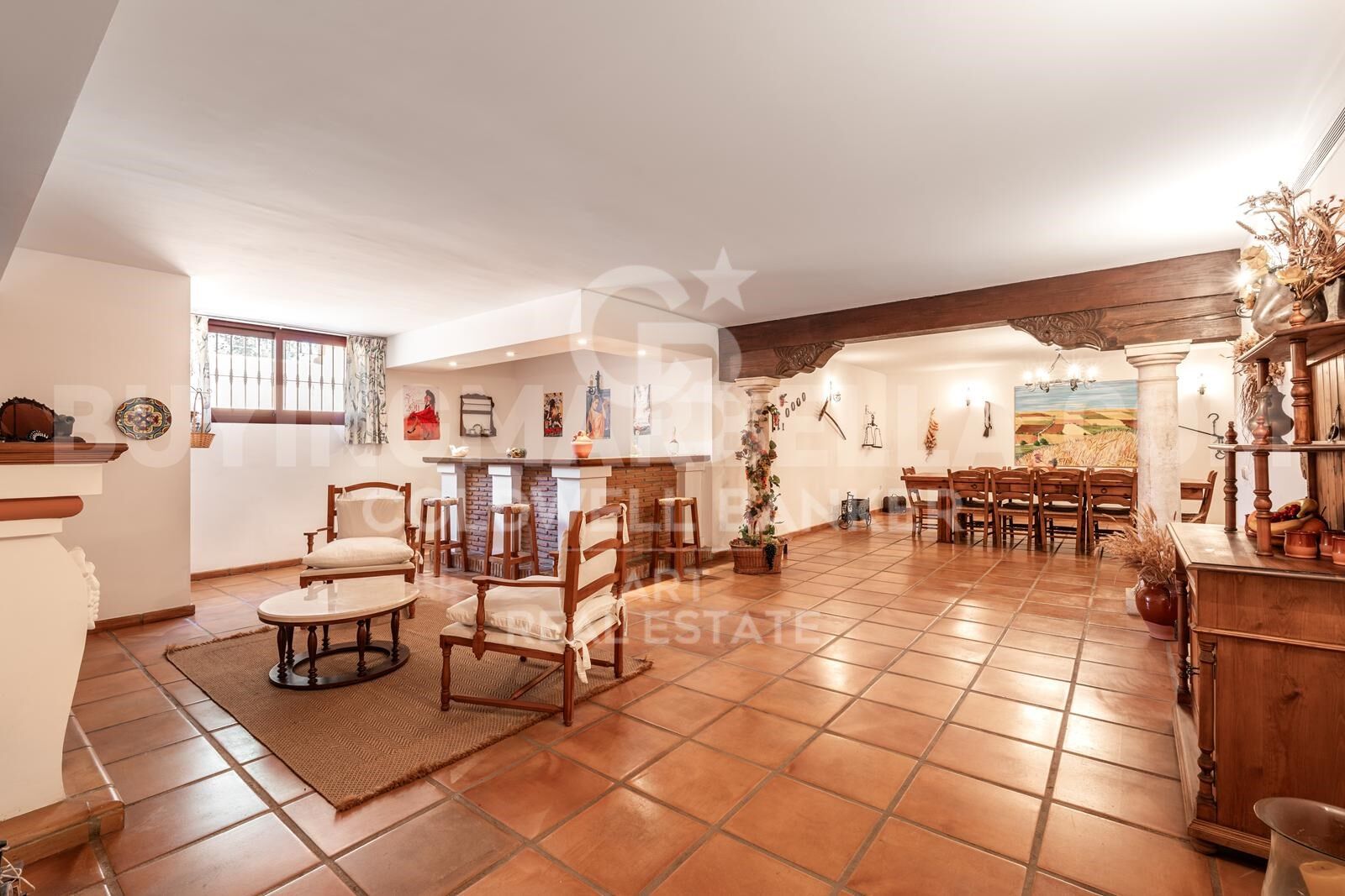 Elegante villa andaluza en la Milla de Oro de Marbella
