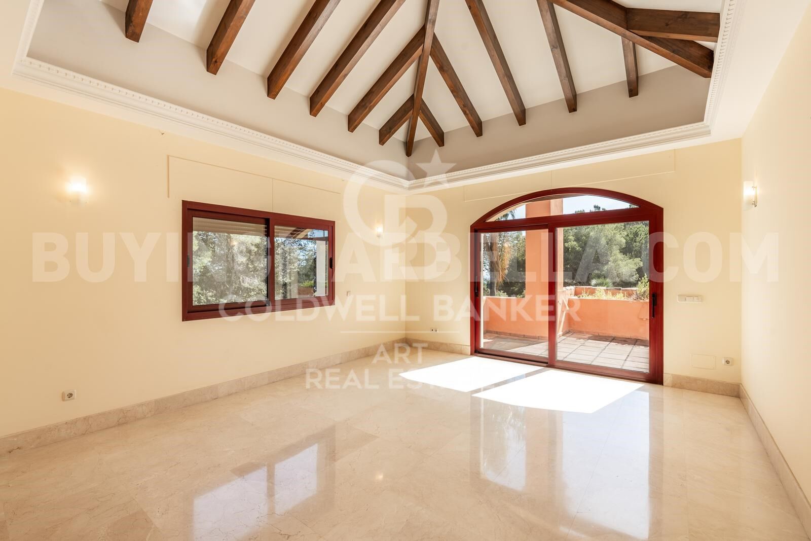 Elegante villa andaluza en la Milla de Oro de Marbella