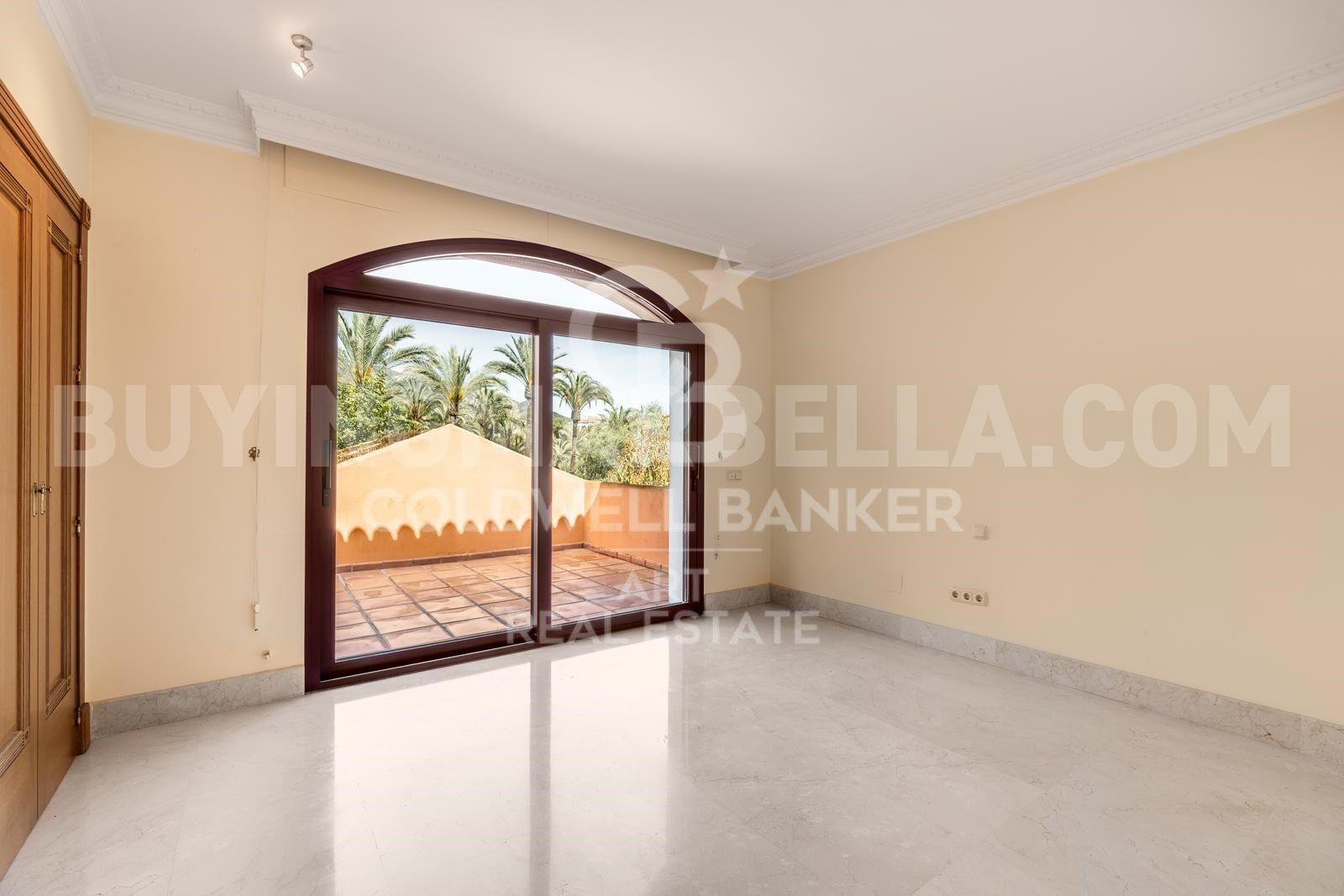 Elegant Andalusian villa on Marbella's Golden Mile