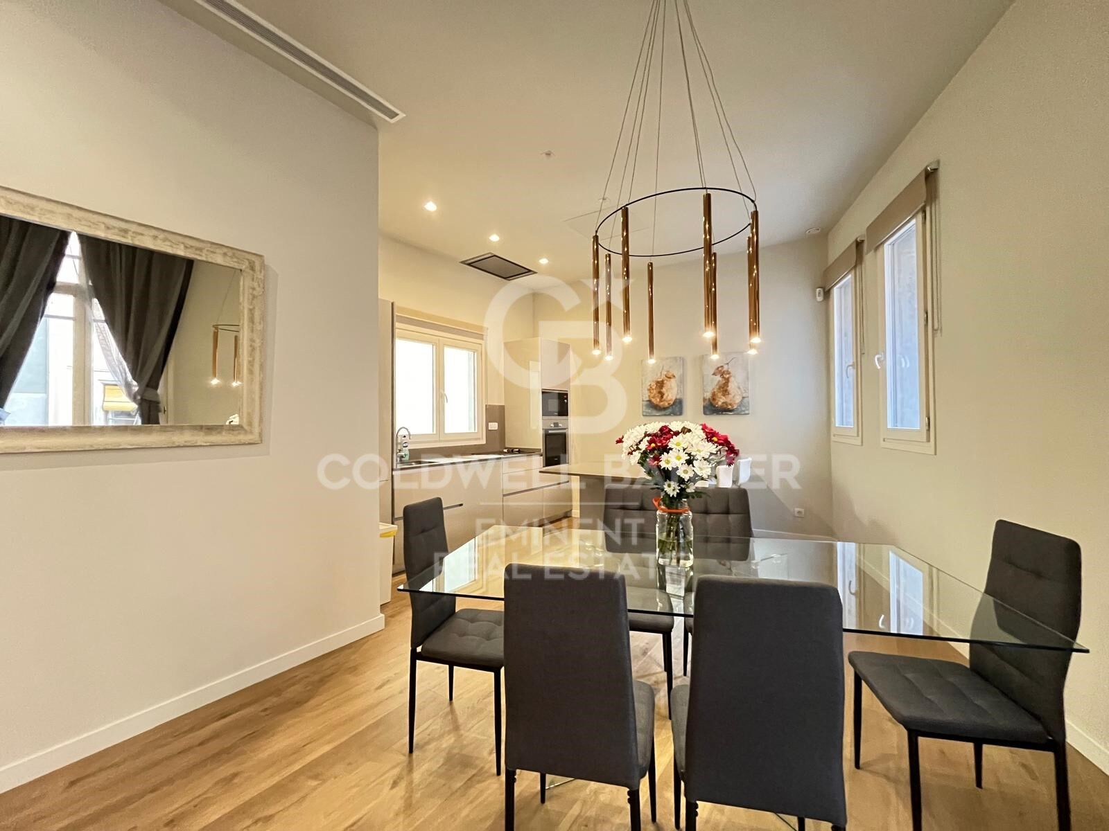 Espectacular piso en venta en Vía Laietana