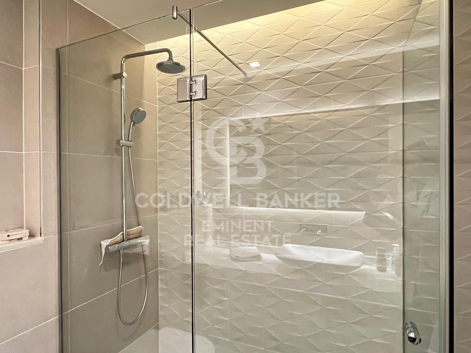 Spectaculaire Appartement à Vendre à El Born - Entièrement Rénové et Prêt à Emménager