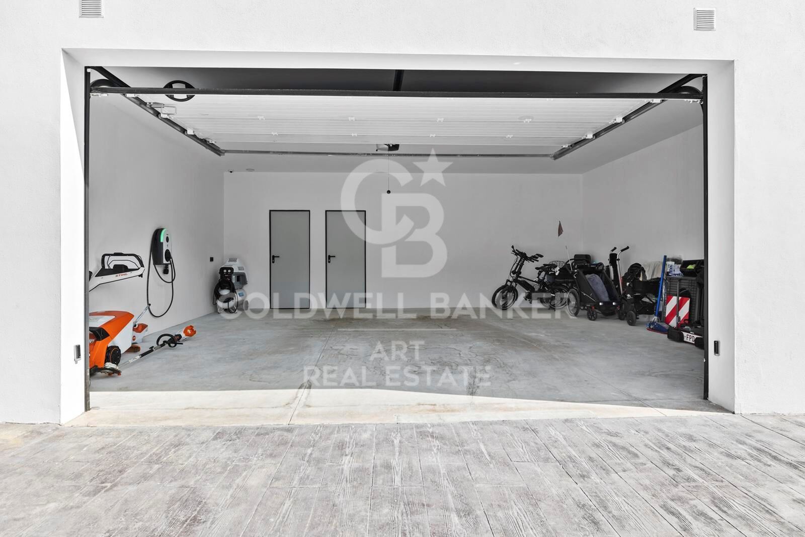 Villa contemporánea de obra nueva con vistas al mar en La Alquería, Benahavís