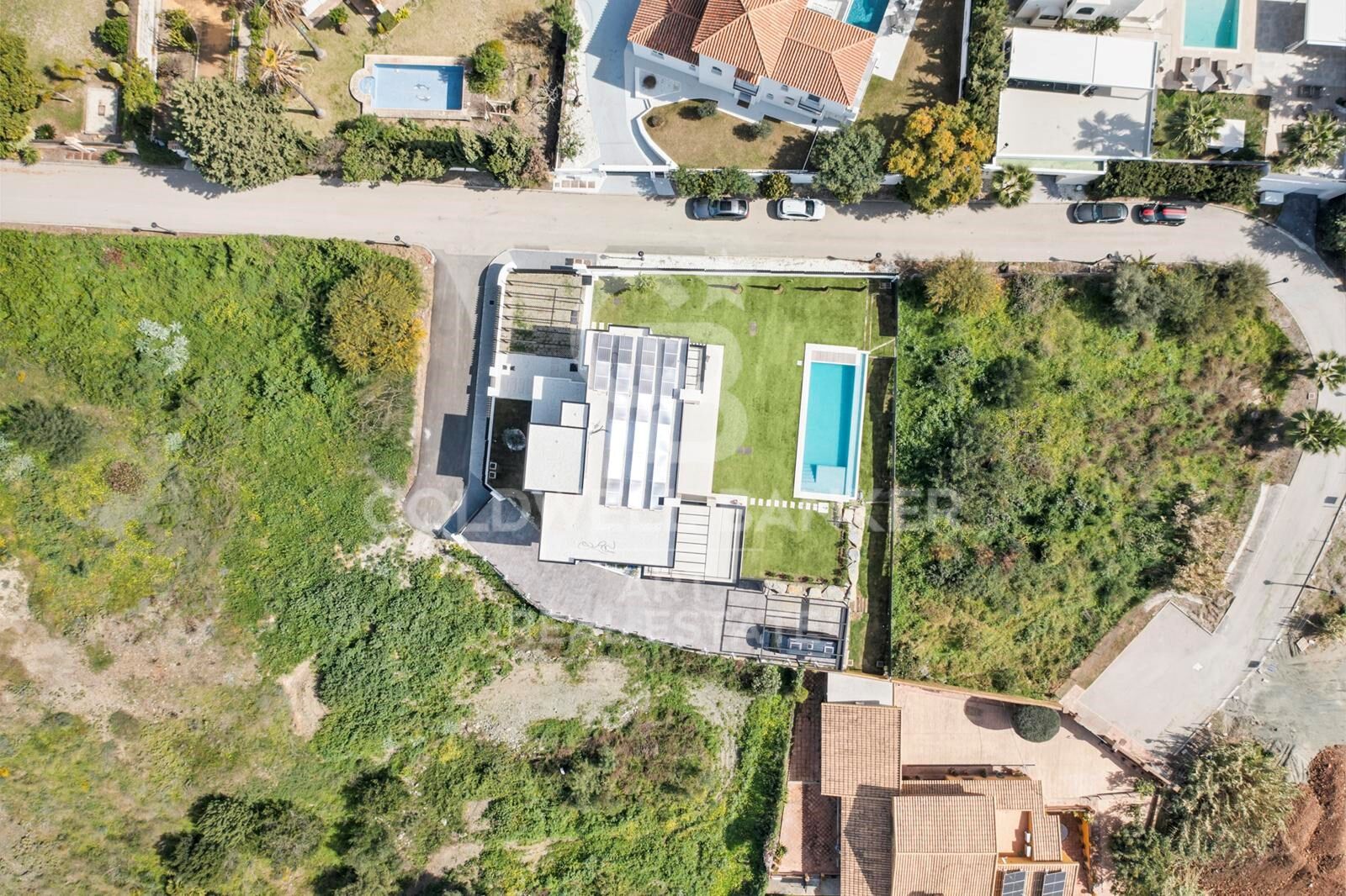 Brand-new contemporary villa with sea views in La Alquería, Benahavís