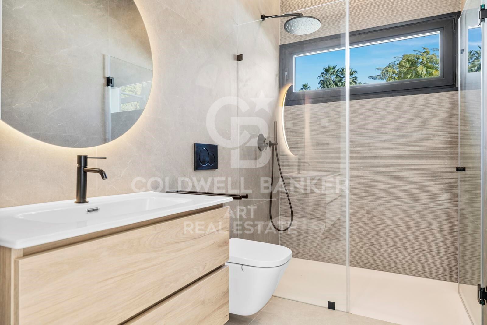 Villa contemporánea de obra nueva con vistas al mar en La Alquería, Benahavís