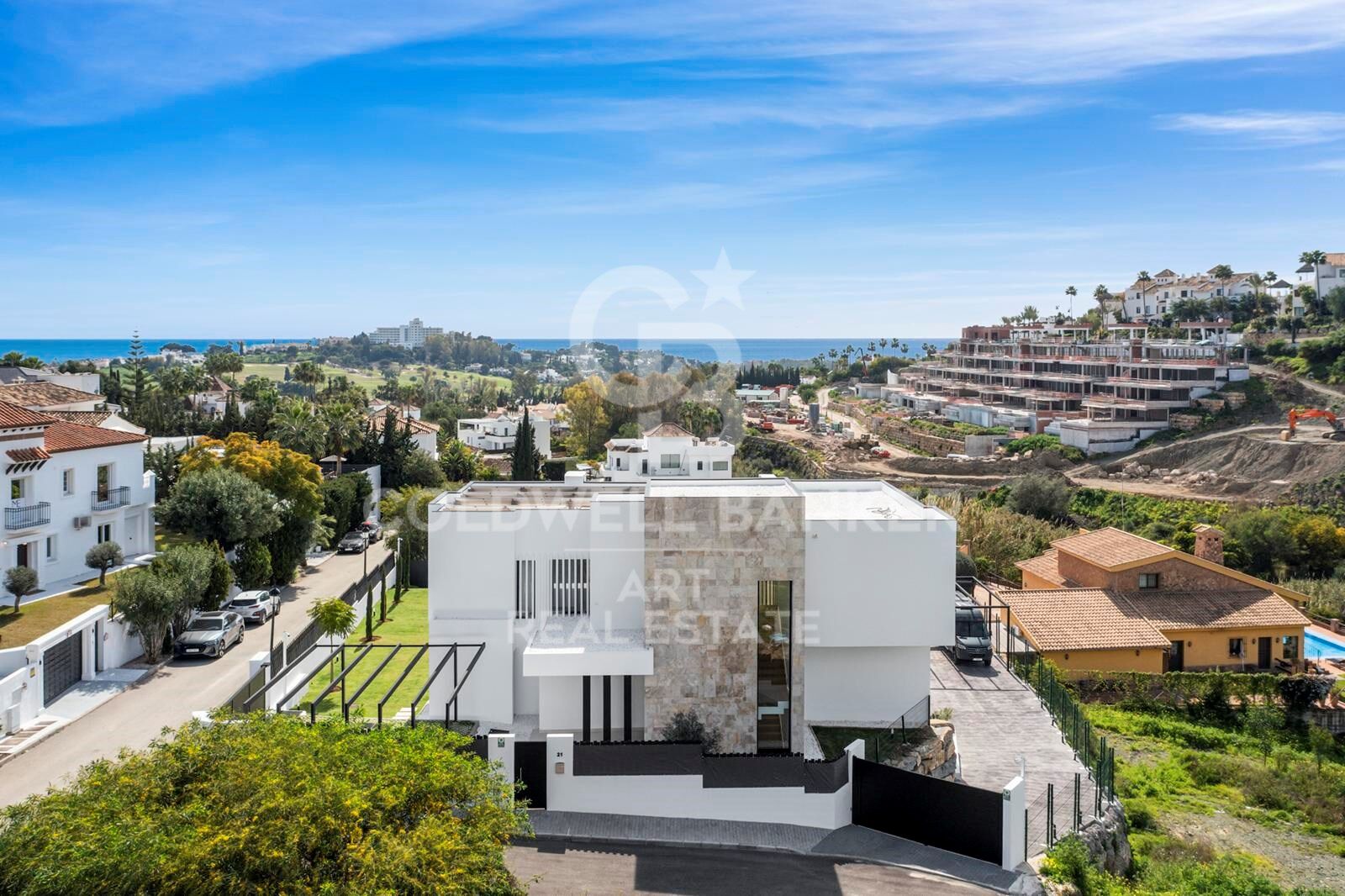 Villa contemporaine neuve avec vue sur la mer à La Alquería, Benahavís