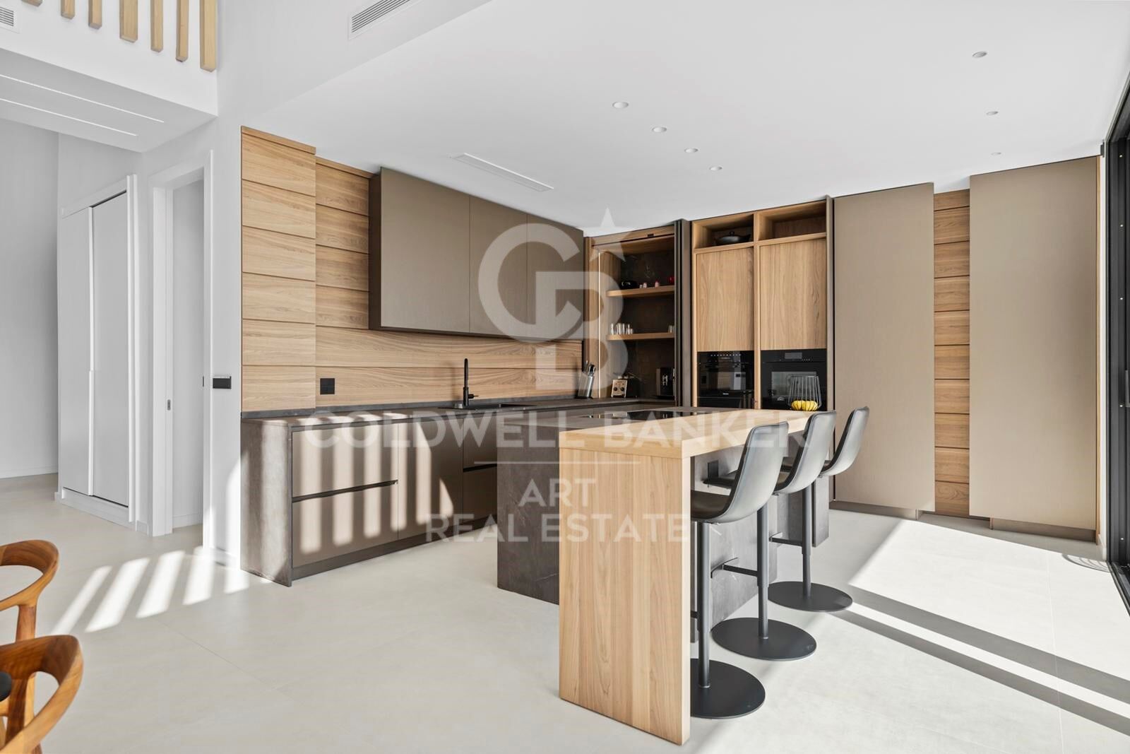 Brand-new contemporary villa with sea views in La Alquería, Benahavís