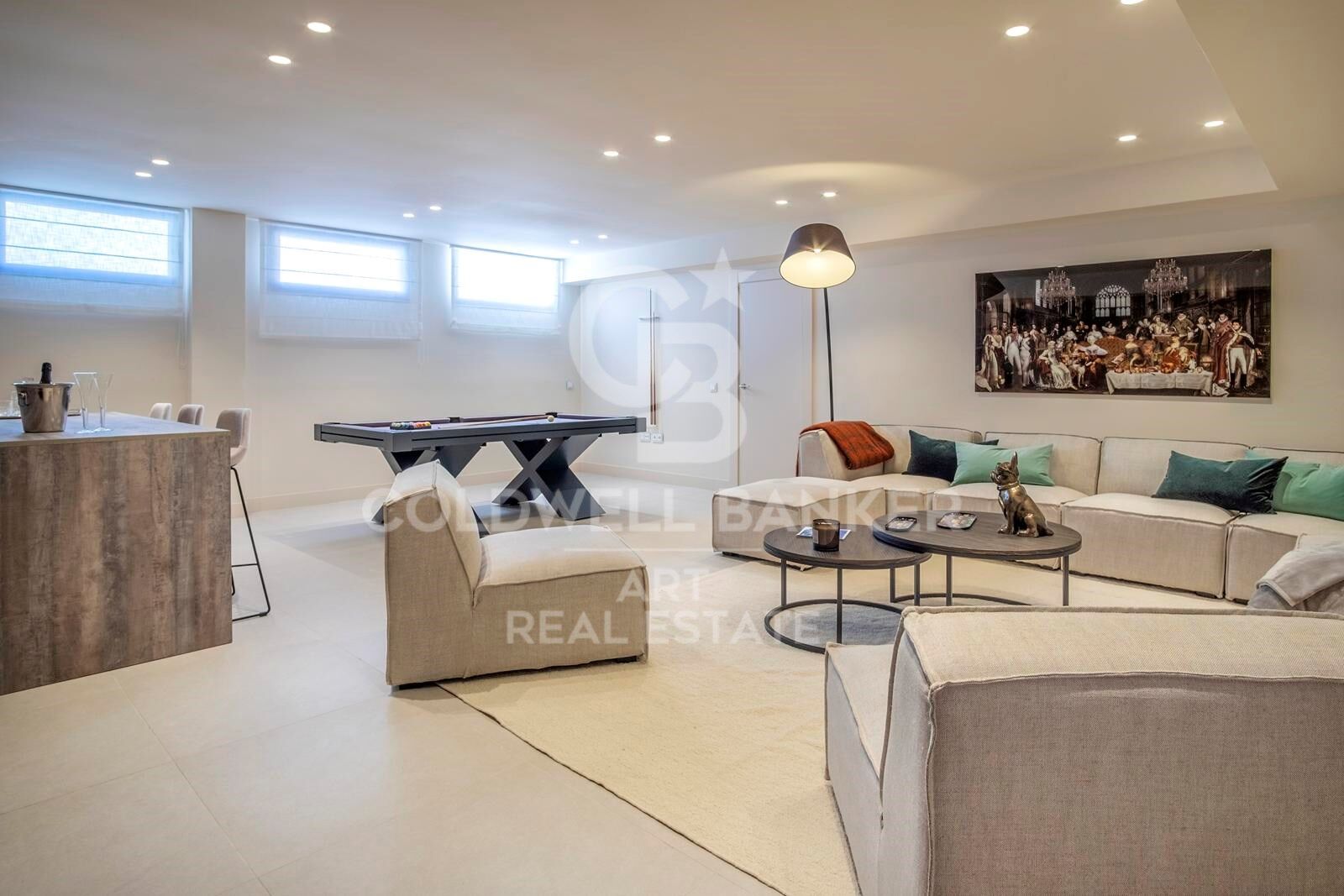 Luxury Frontline Beach Villa in Velaya Gardens, New Golden Mile, Estepona