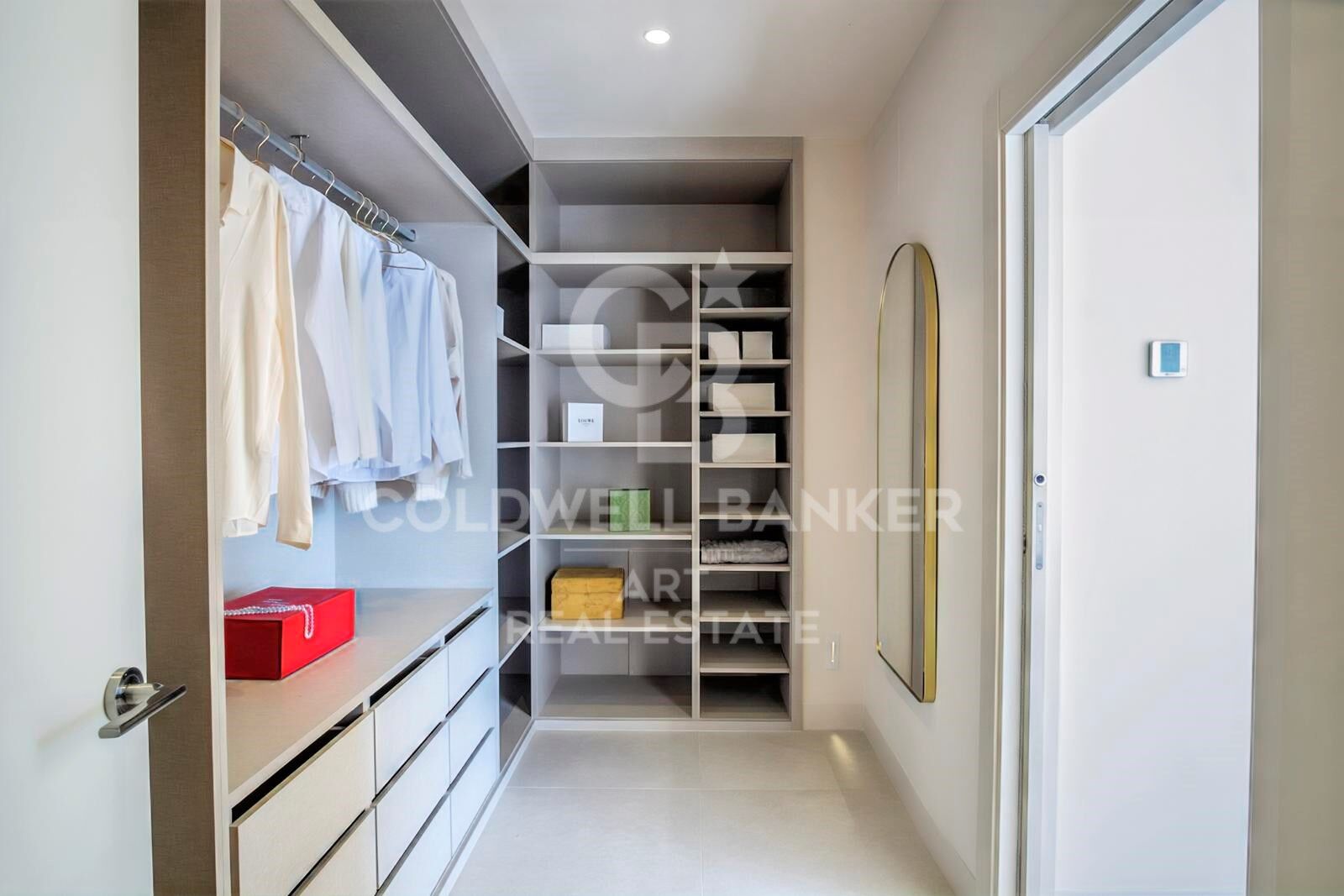 Luxury Frontline Beach Villa in Velaya Gardens, New Golden Mile, Estepona