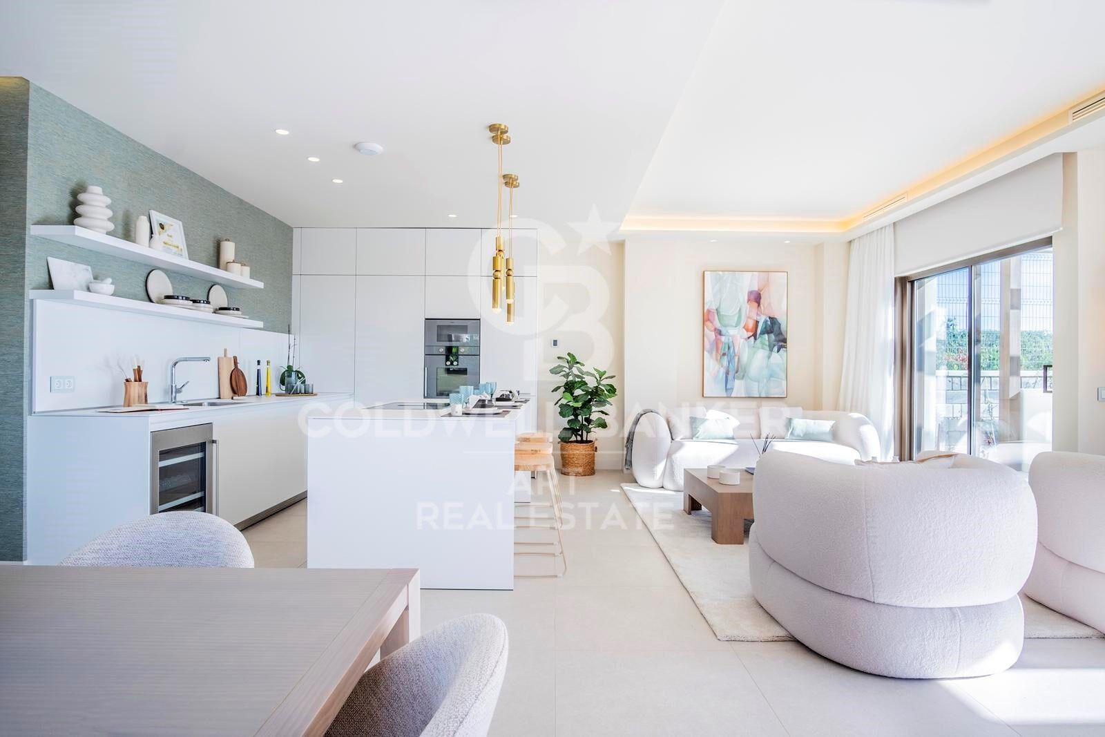 Luxuriöse Strandvilla in erster Meereslinie in Velaya Gardens, Neue Goldene Meile, Estepona