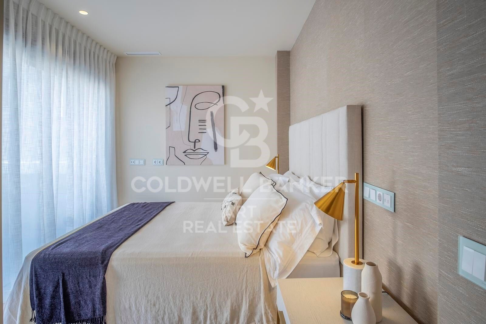 Luxuriöse Strandvilla in erster Meereslinie in Velaya Gardens, Neue Goldene Meile, Estepona