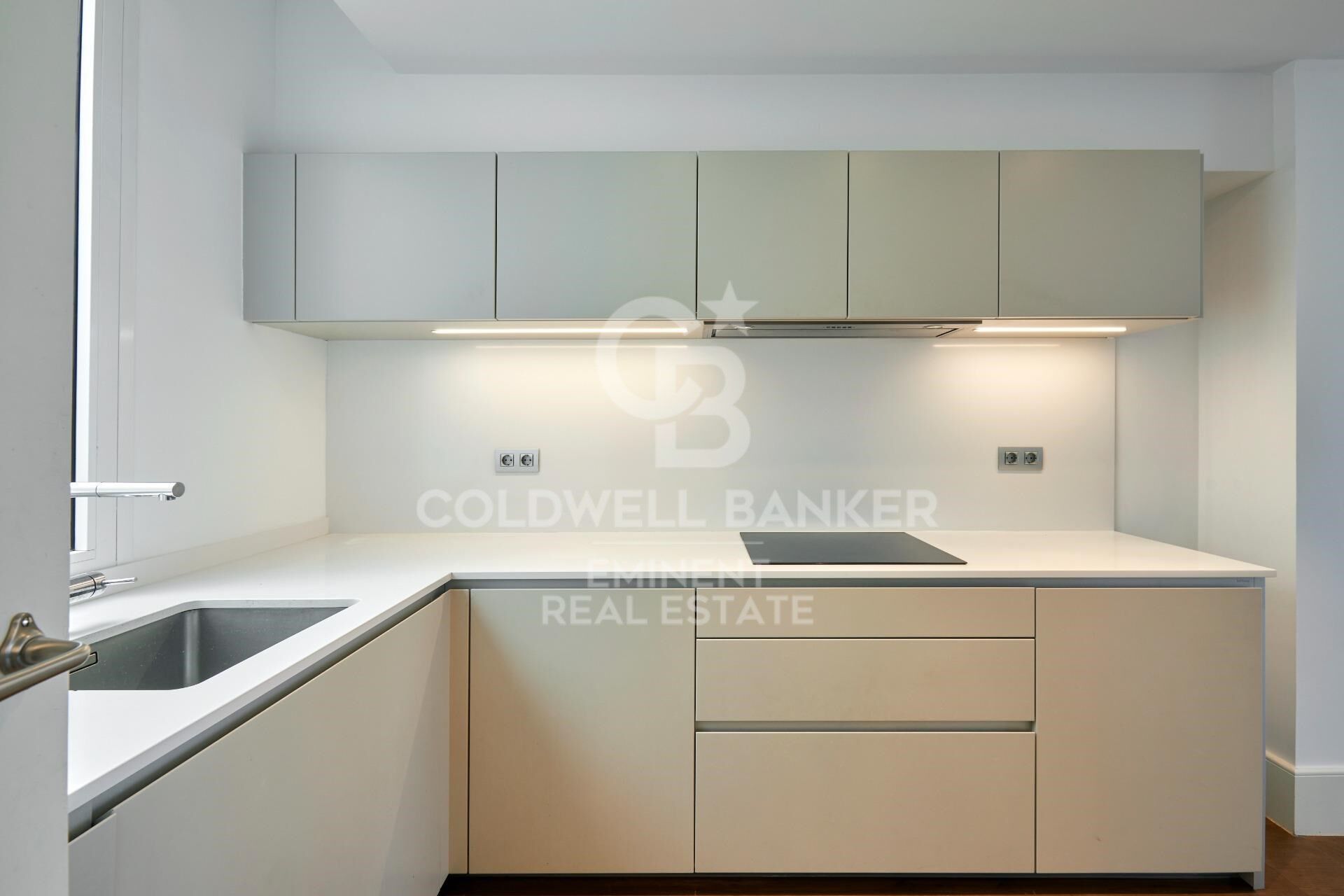Traumhaftes Penthouse im Herzen des Quadrat d'Or: Geschichte und Luxus