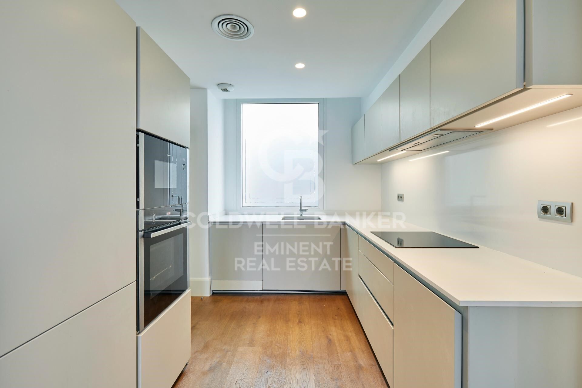 Dream Penthouse in the Heart of the Quadrat d'Or: History and Luxury