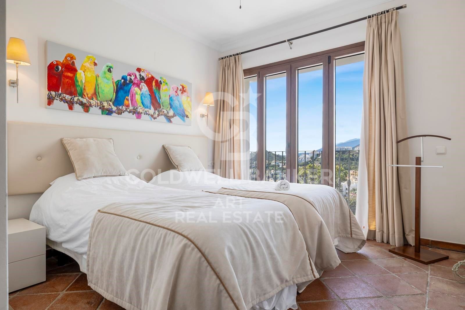 Elegant 5-Bedroom Townhouse with Private Pool in La Perla de la Heredia, Benahavís