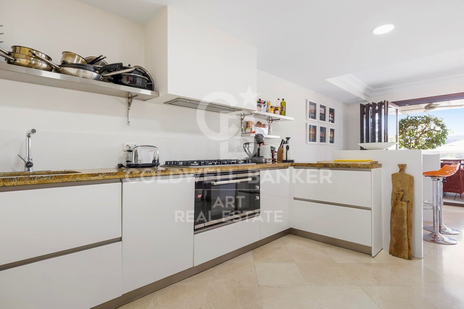 Élégante Maison de Ville de 5 Chambres avec Piscine Privée à La Perla de la Heredia, Benahavís