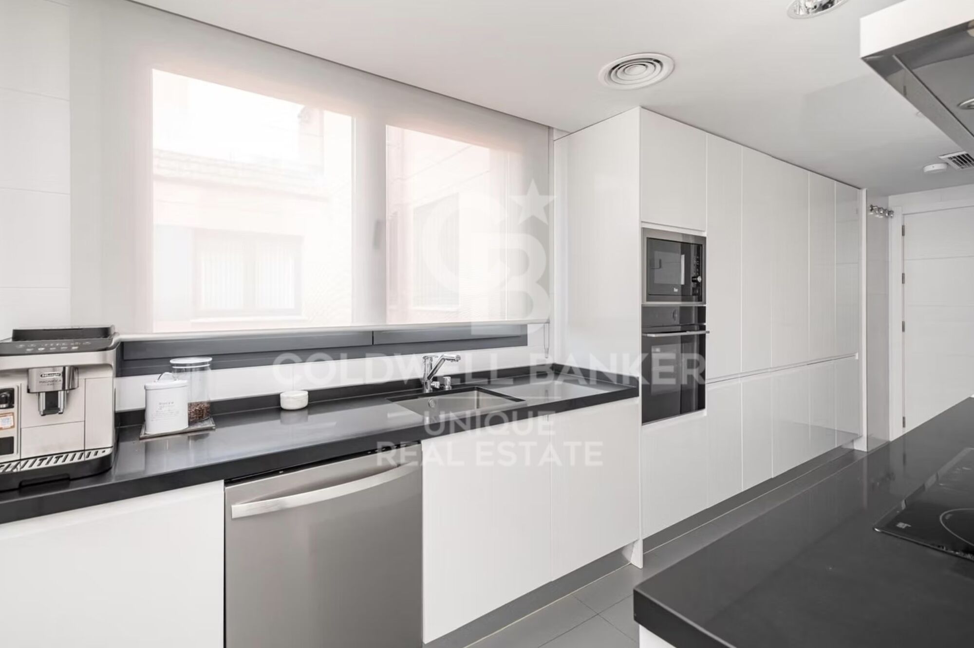 Penthouse dans Plaza de Olavide avec 4 chambres à coucher