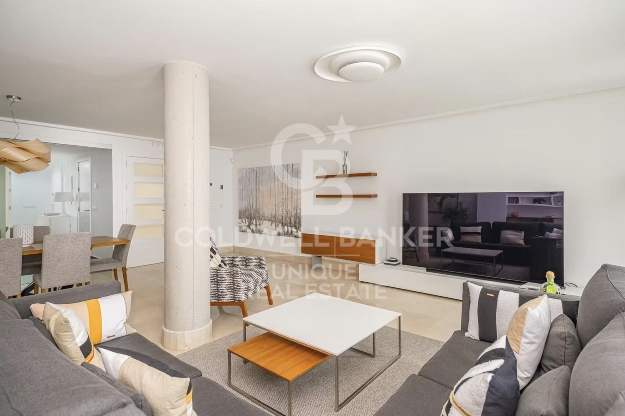 Penthouse dans Plaza de Olavide avec 4 chambres à coucher