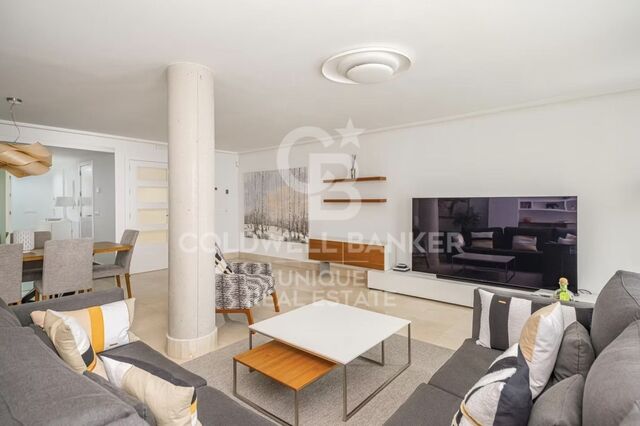 Ático en la plaza de Olavide con 4 habitaciones