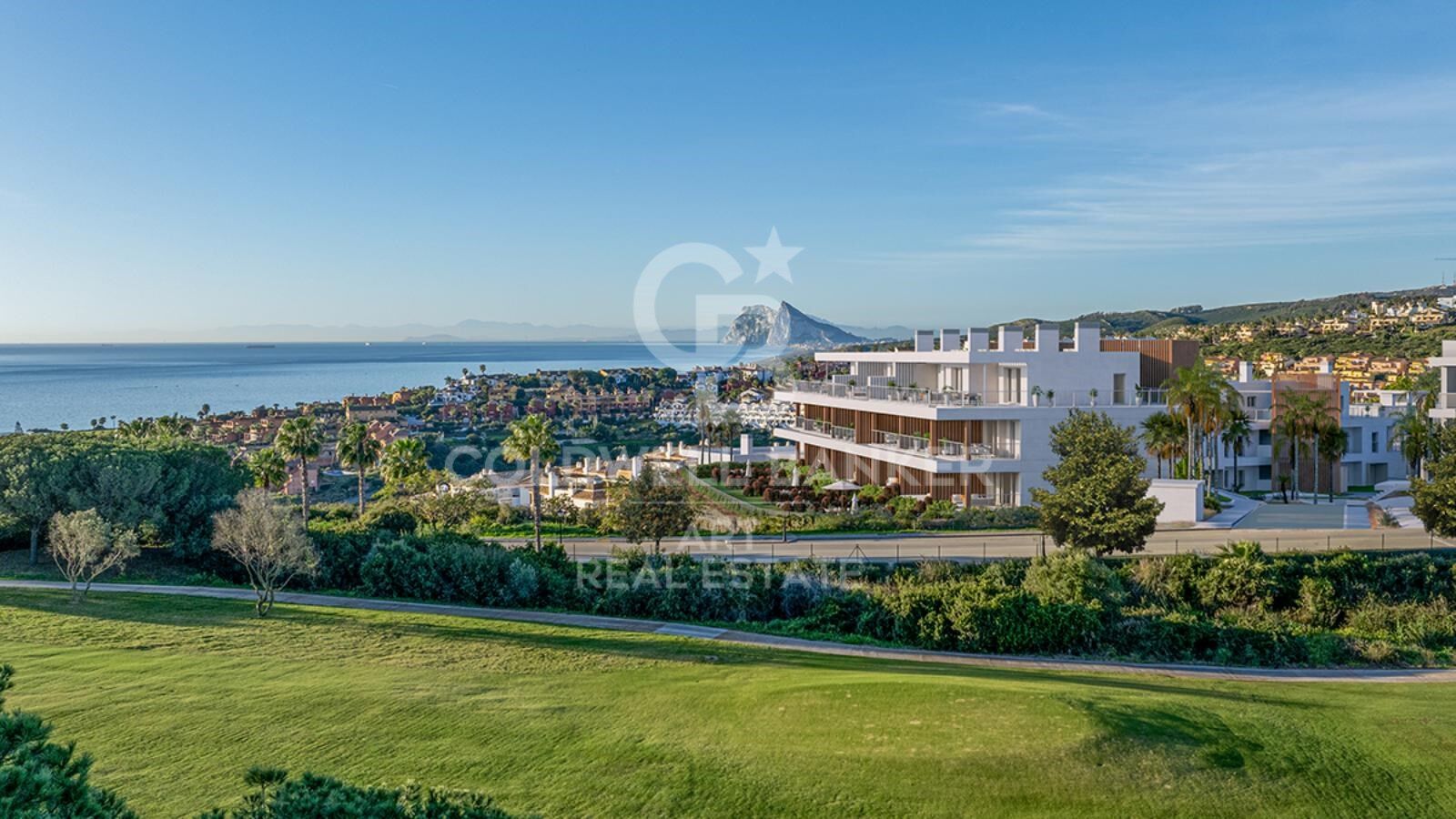 Propriétés neuves avec vue sur la mer et les montagnes à La Alcaidesa