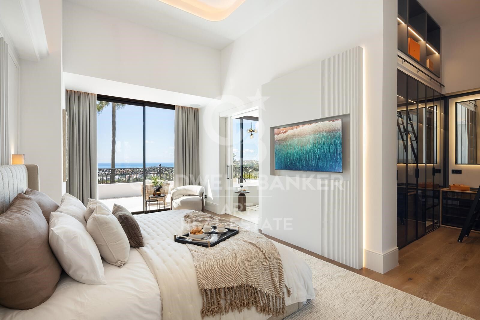 Elegant Mediterranean villa with panoramic views in Los Arqueros, Benahavís