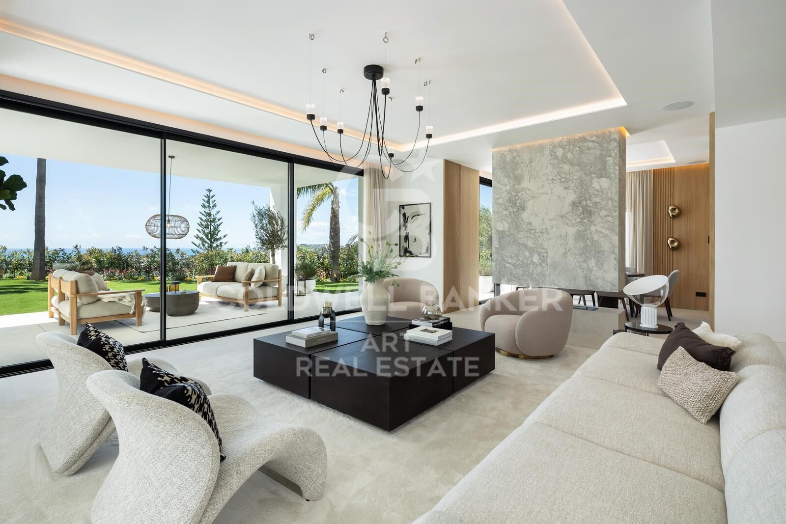 Elegant Mediterranean villa with panoramic views in Los Arqueros, Benahavís