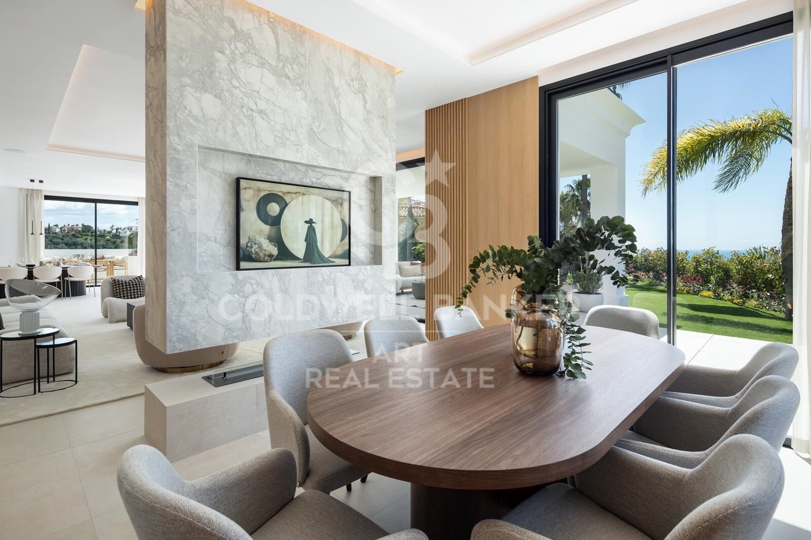 Villa mediterránea de lujo con vistas panorámicas en Los Arqueros, Benahavís