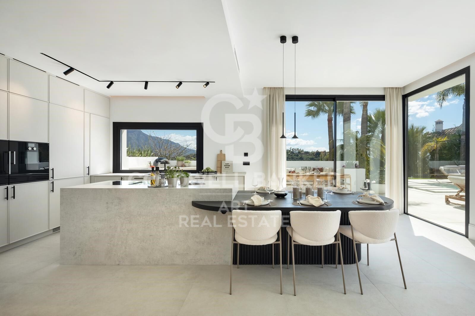 Luxuriöse mediterrane Villa mit Panoramablick in Los Arqueros, Benahavís