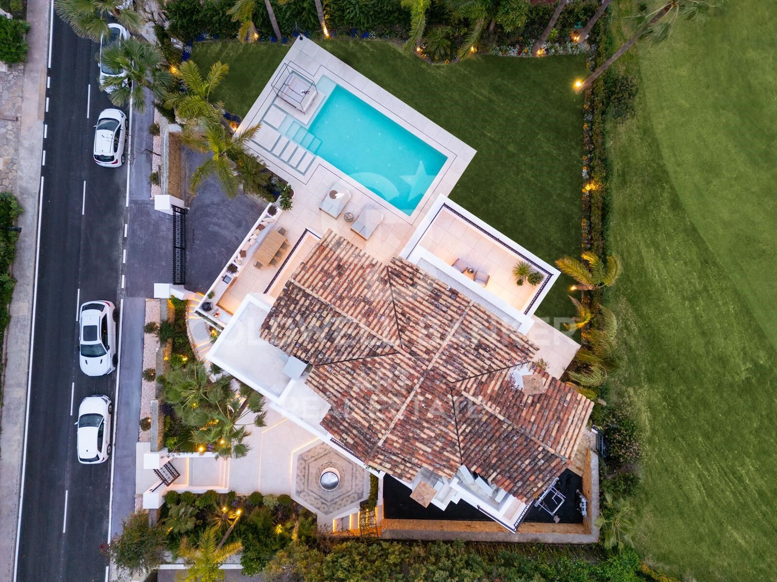 Villa méditerranéenne de luxe avec vue panoramique à Los Arqueros, Benahavís