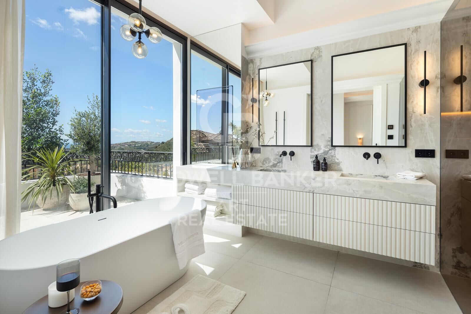 Villa méditerranéenne de luxe avec vue panoramique à Los Arqueros, Benahavís