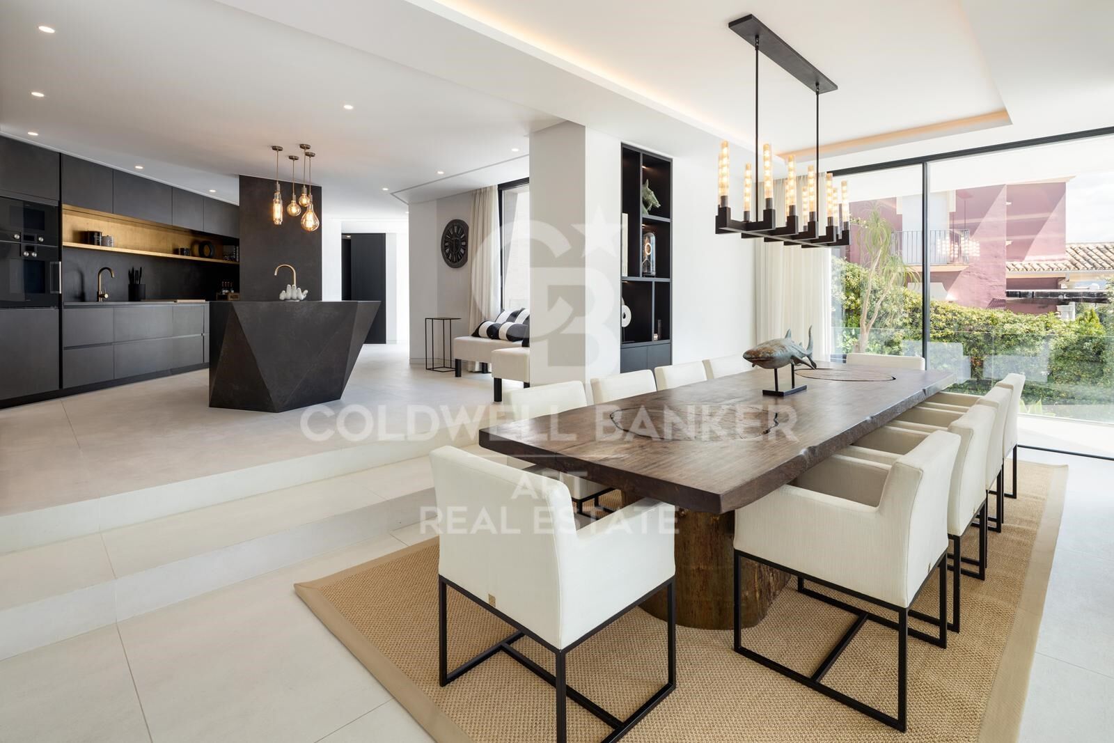 Moderne Luxusvilla mit Meerblick in La Quinta, Benahavís