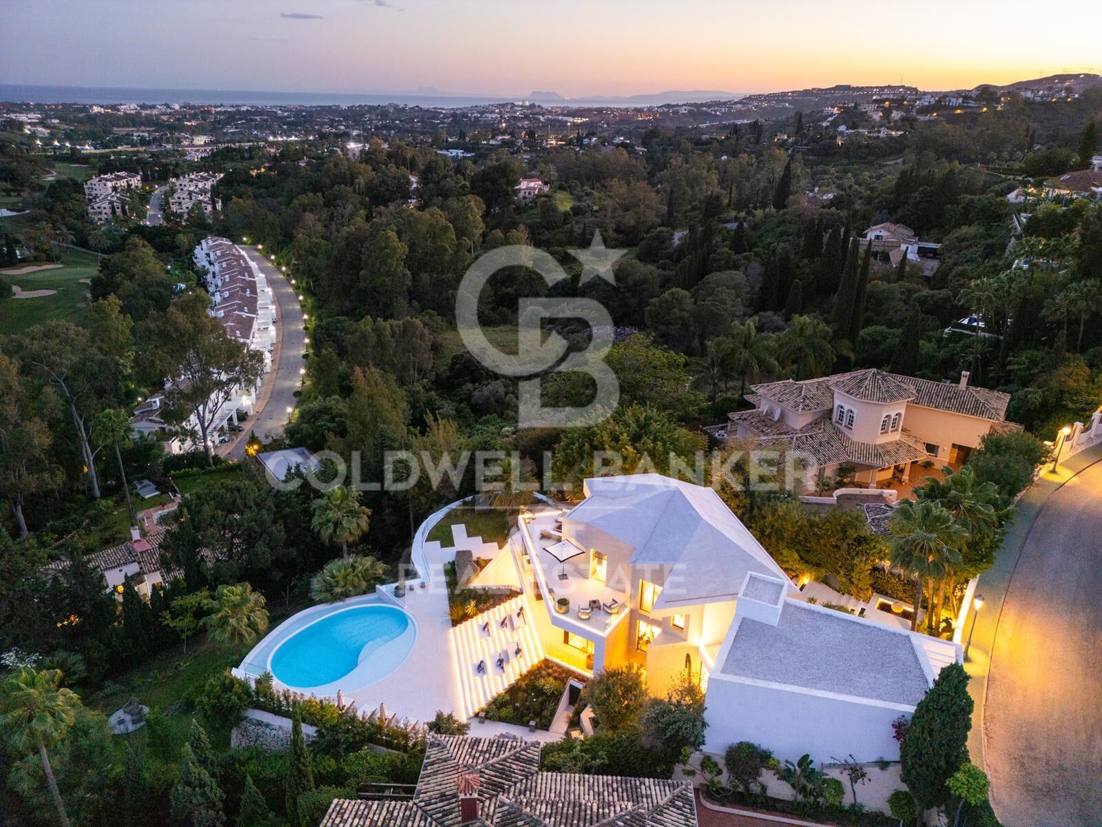 Villa de luxe moderne avec vue sur la mer à La Quinta, Benahavís