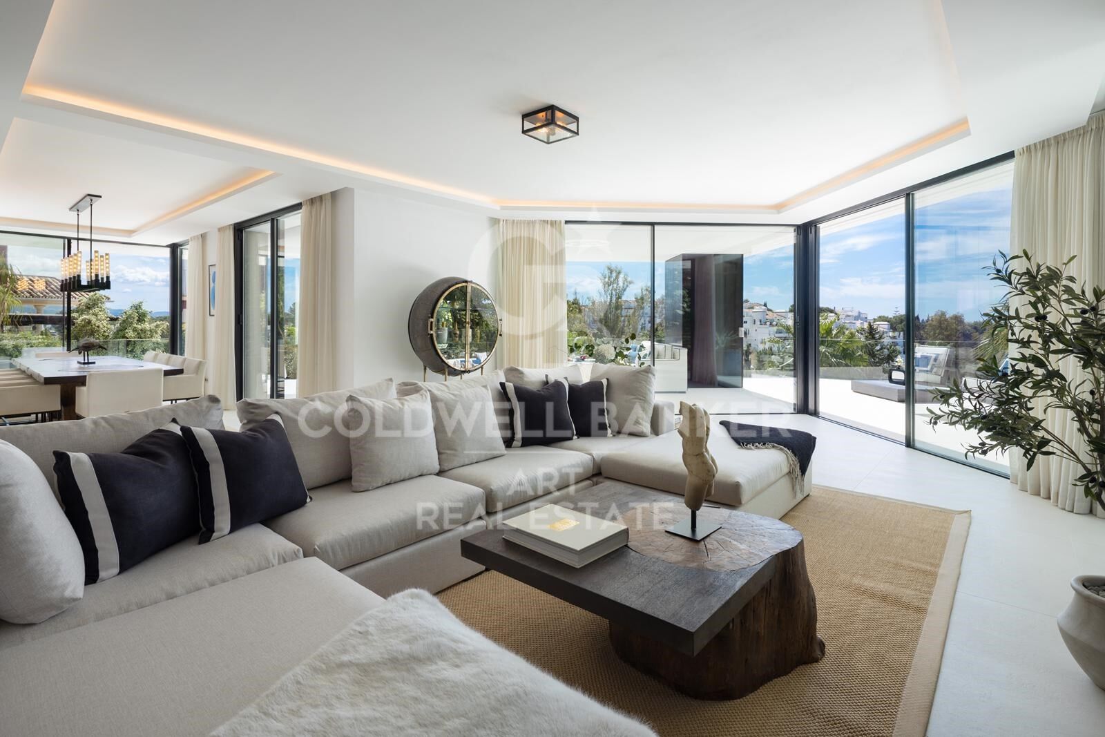 Villa de luxe moderne avec vue sur la mer à La Quinta, Benahavís