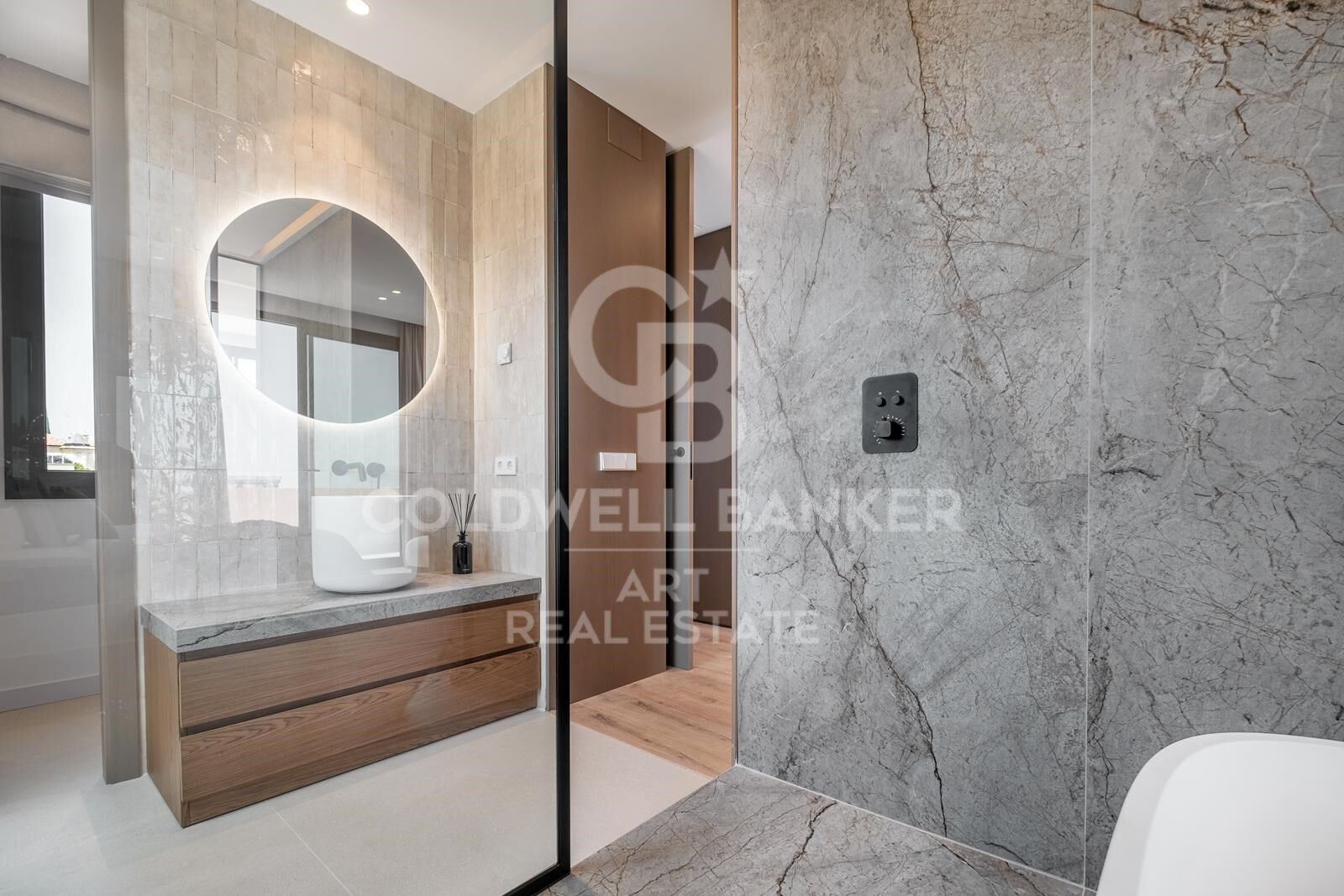 Modern Mediterranean villa with sea views in Paraiso Alto, Benahavís